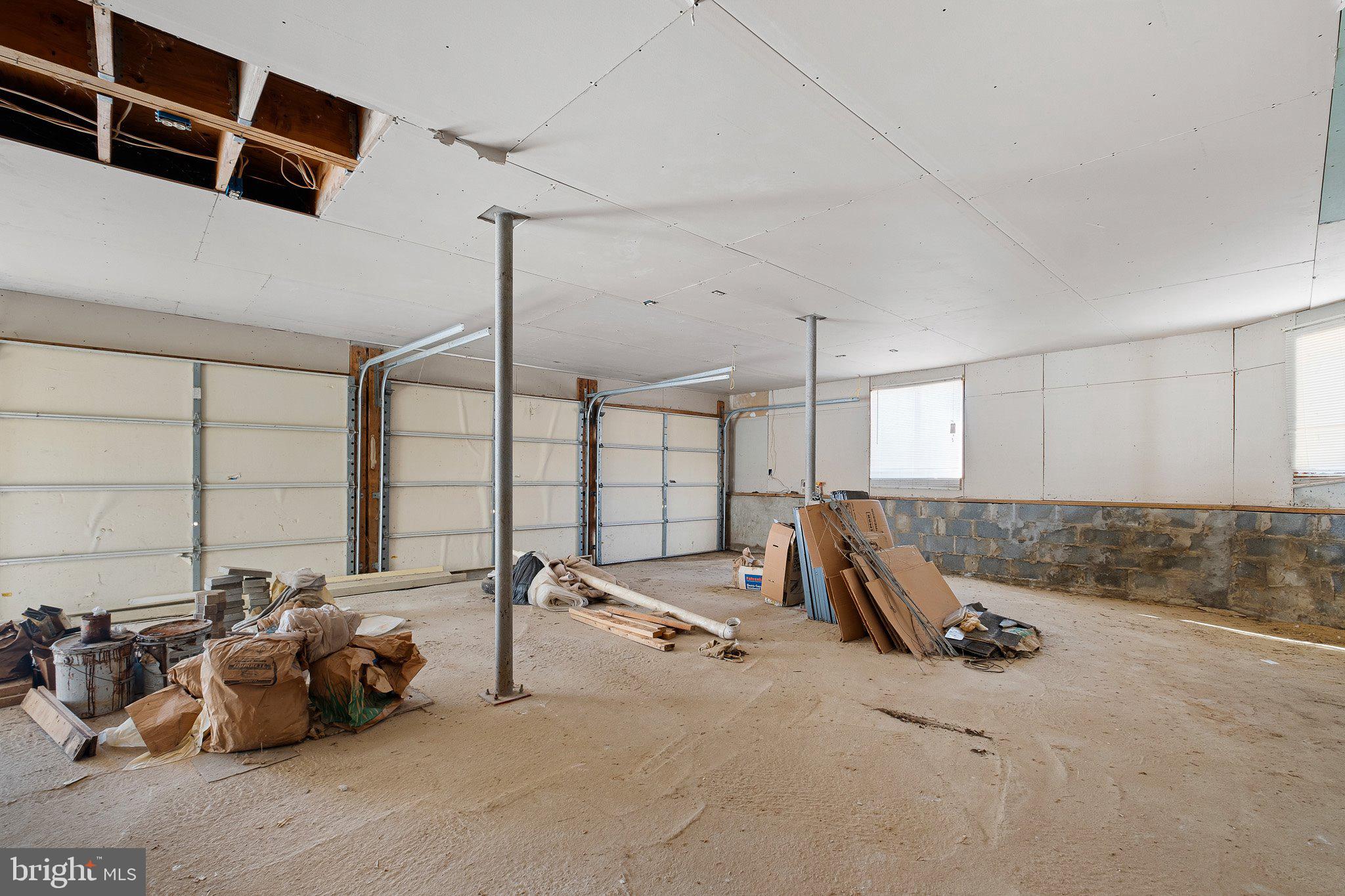 LAKEWOOD FARM - Residential