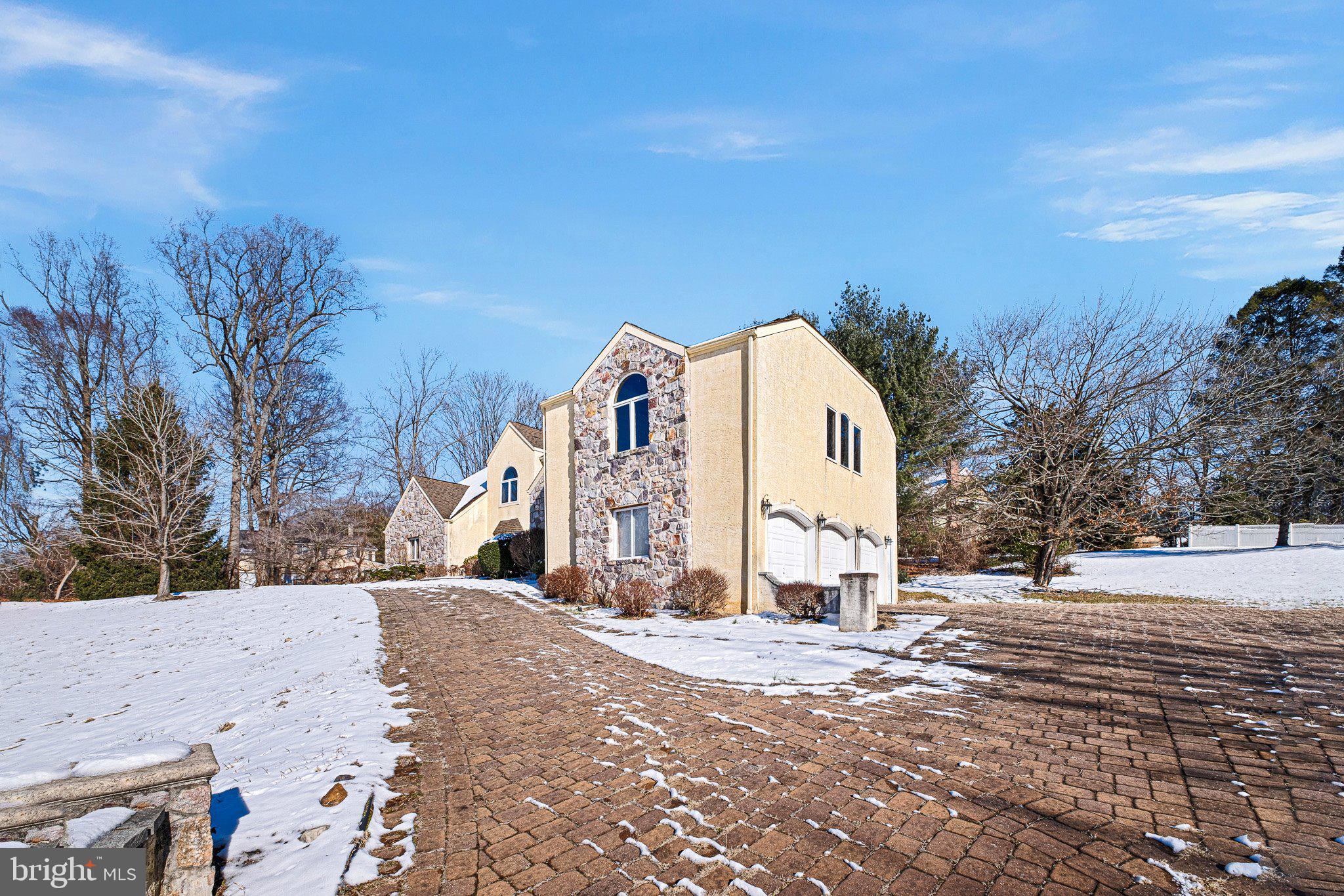 LAKEWOOD FARM - Residential