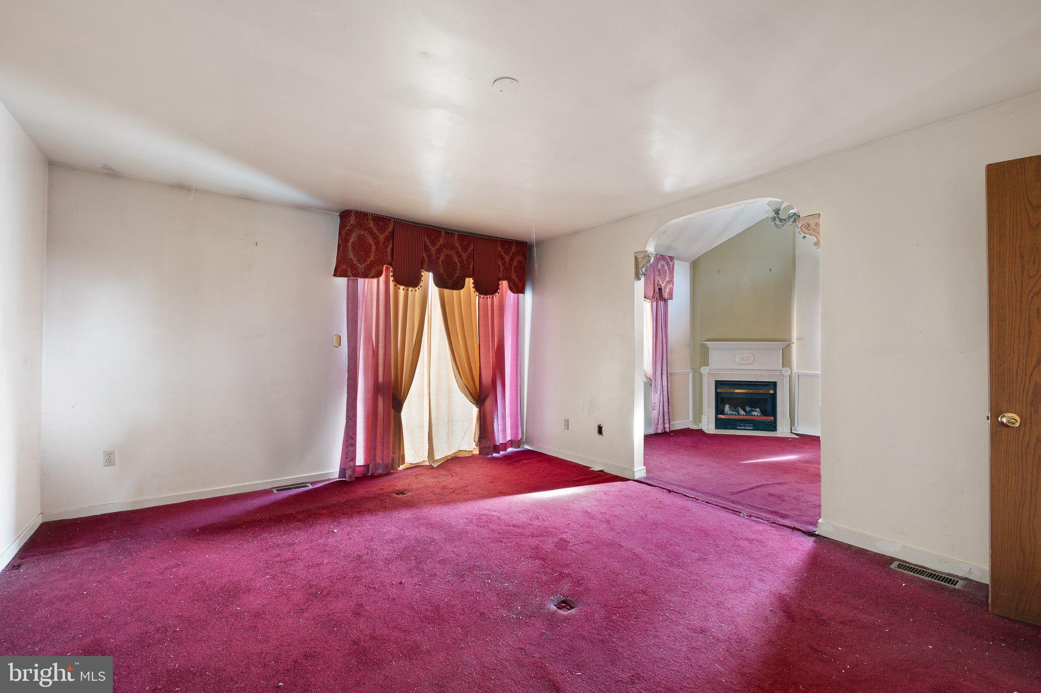 LAKEWOOD FARM - Residential