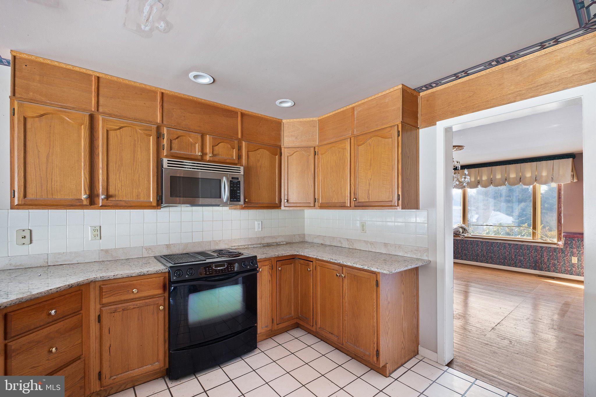 LAKEWOOD FARM - Residential