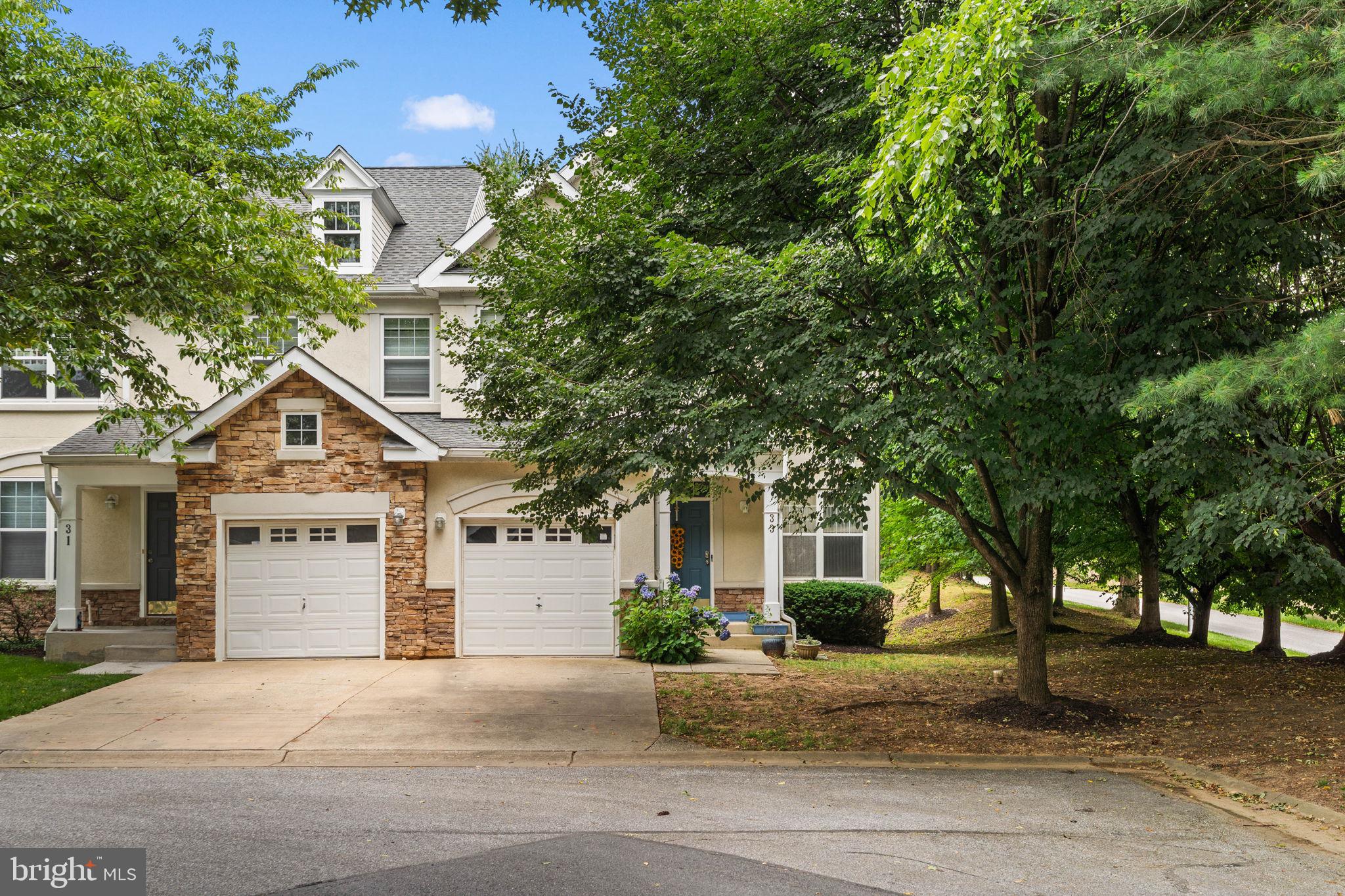 33 PEREGRINE COURT 33