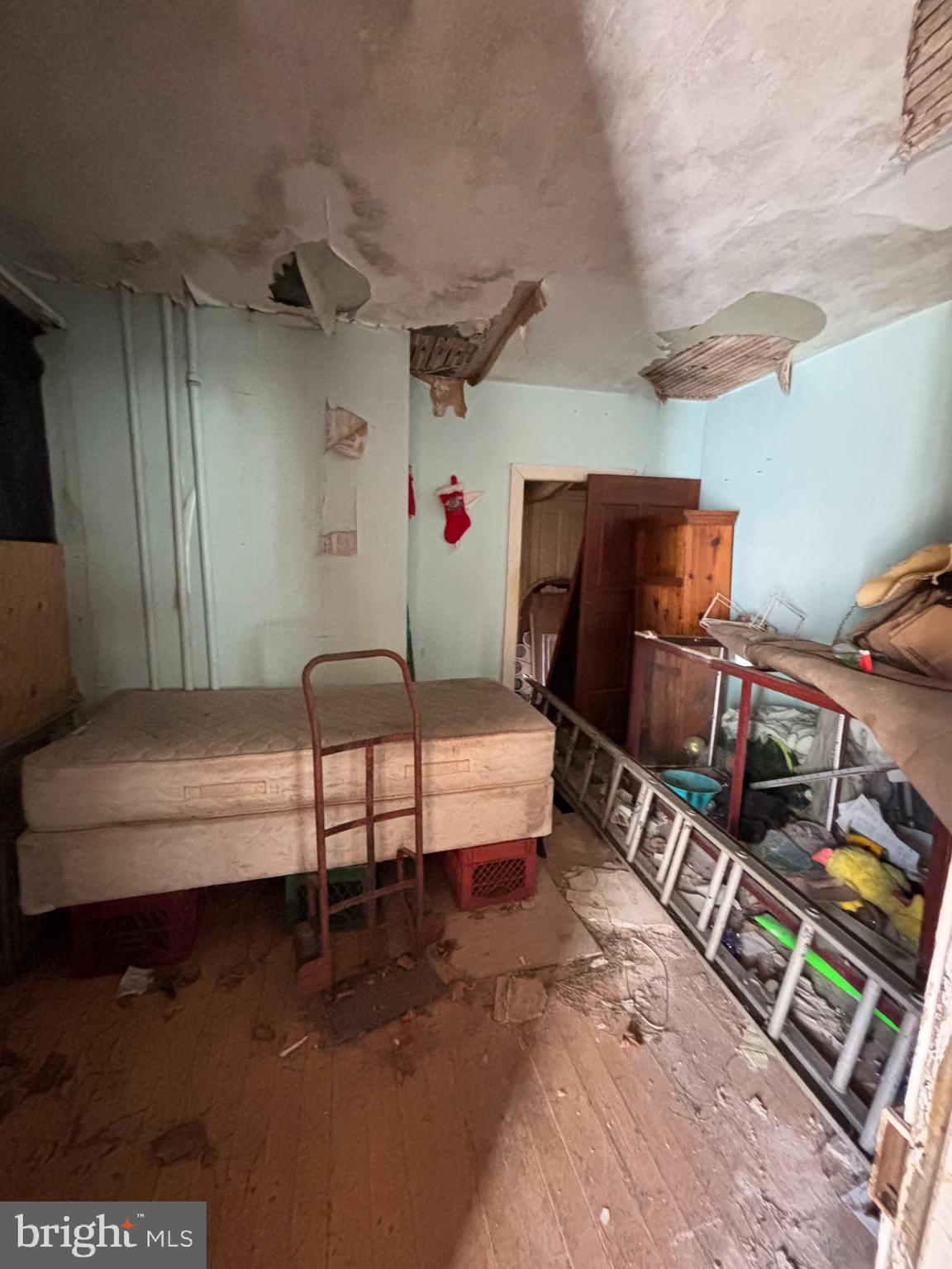 41 W COLLIERY AVENUE