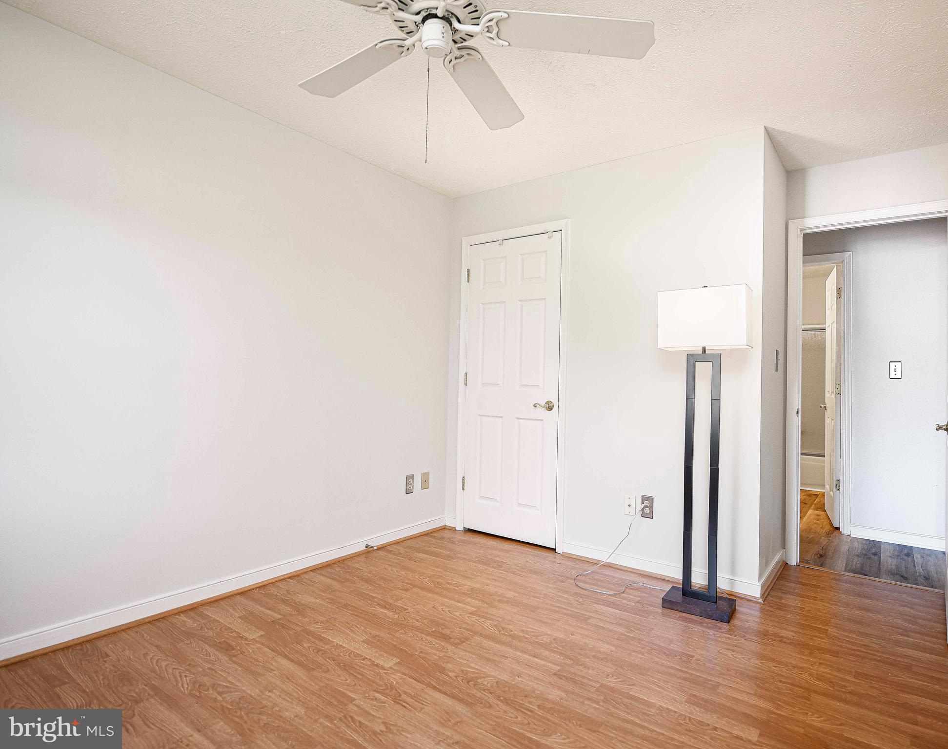 COUNTRY WALK - Residential Lease
