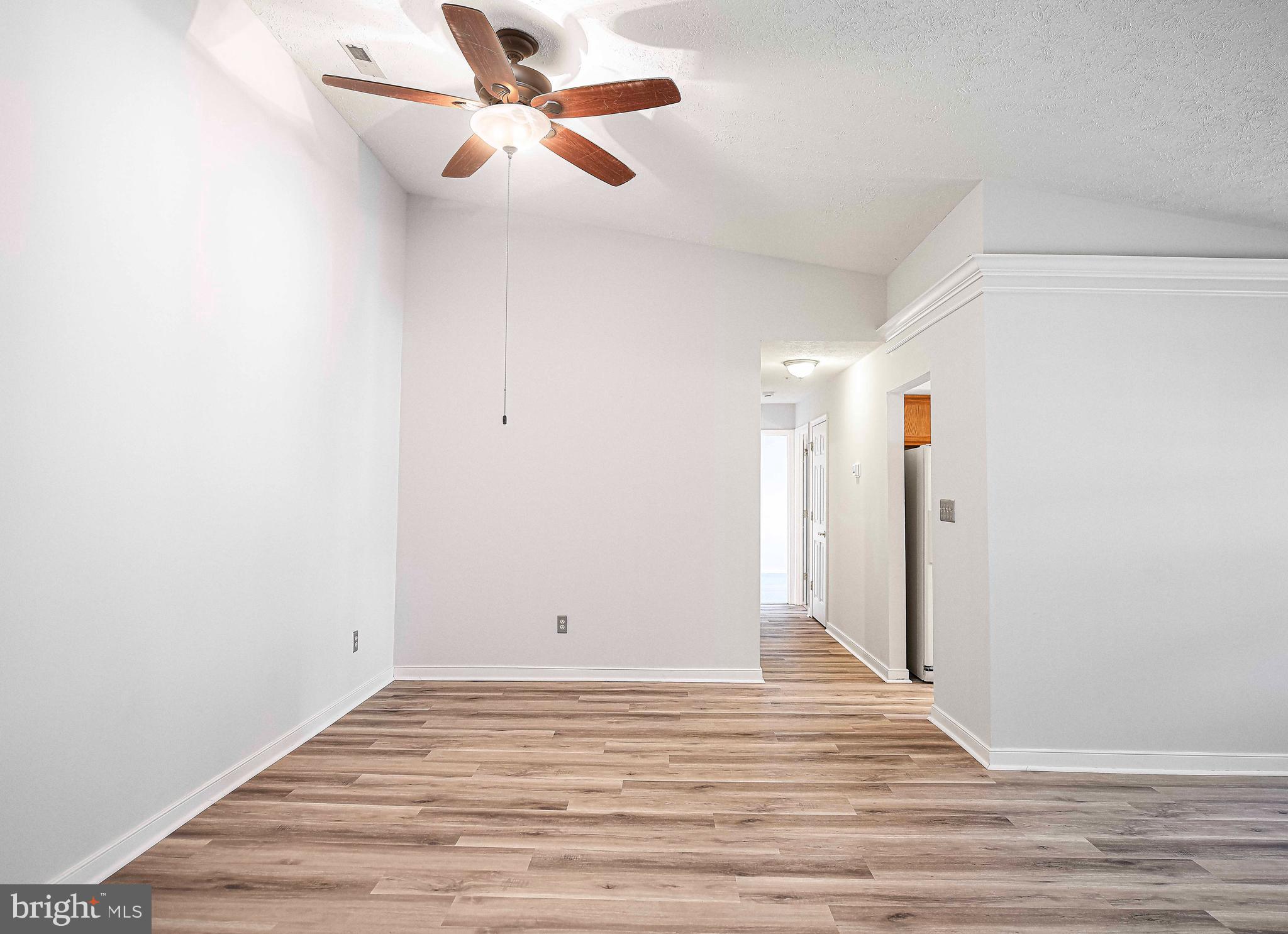 COUNTRY WALK - Residential Lease