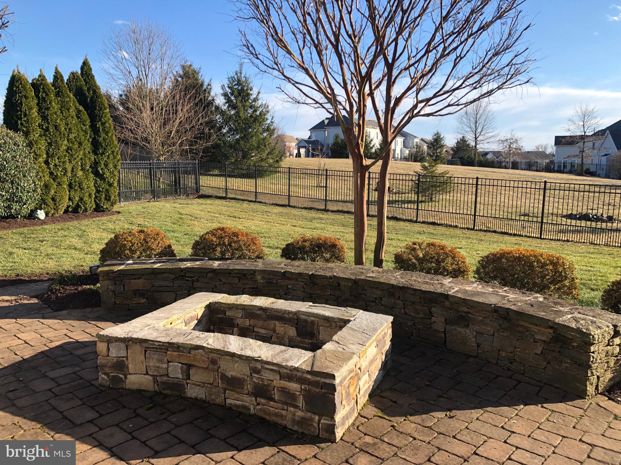 MOORES MEADOWS - Residential