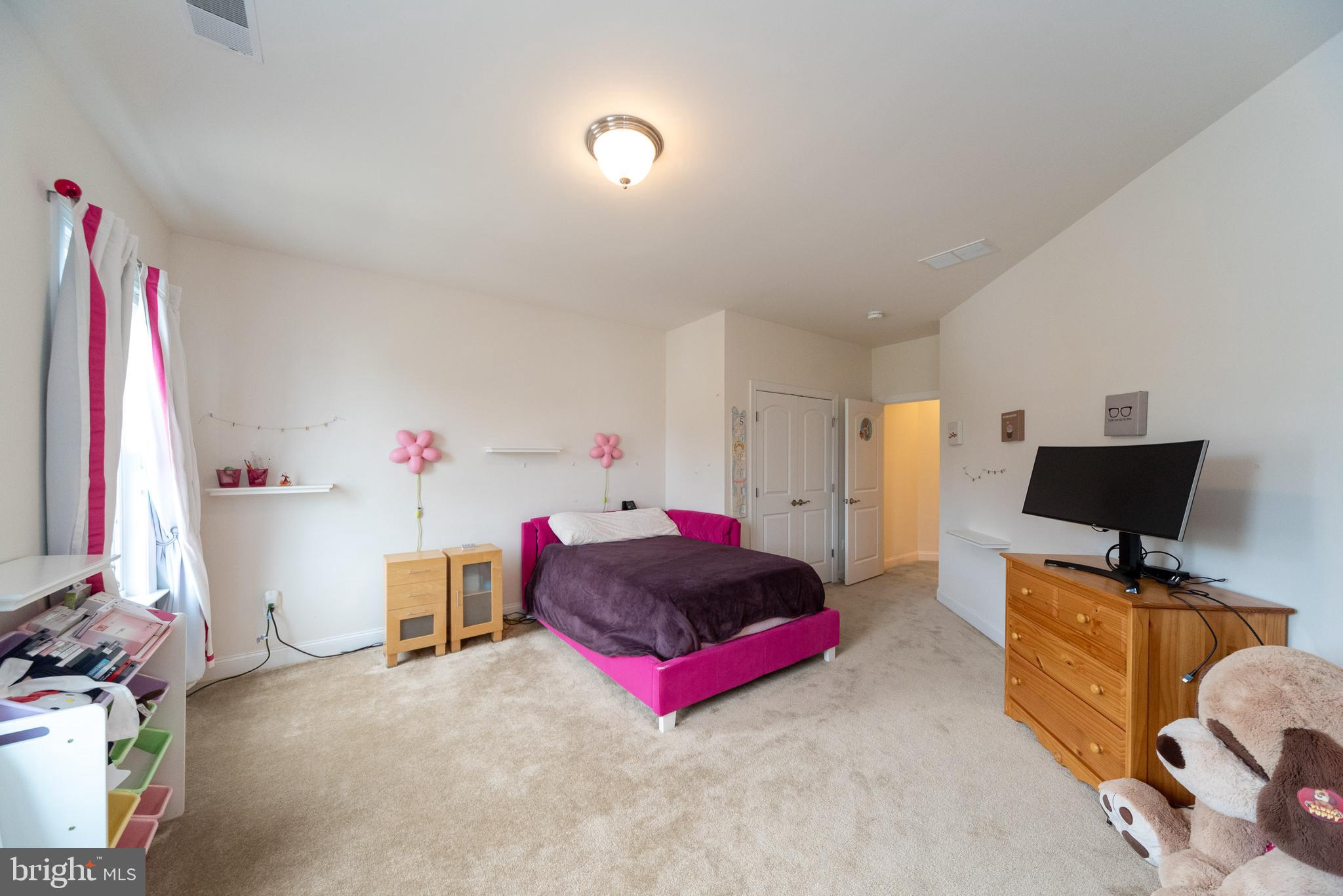 MOORES MEADOWS - Residential