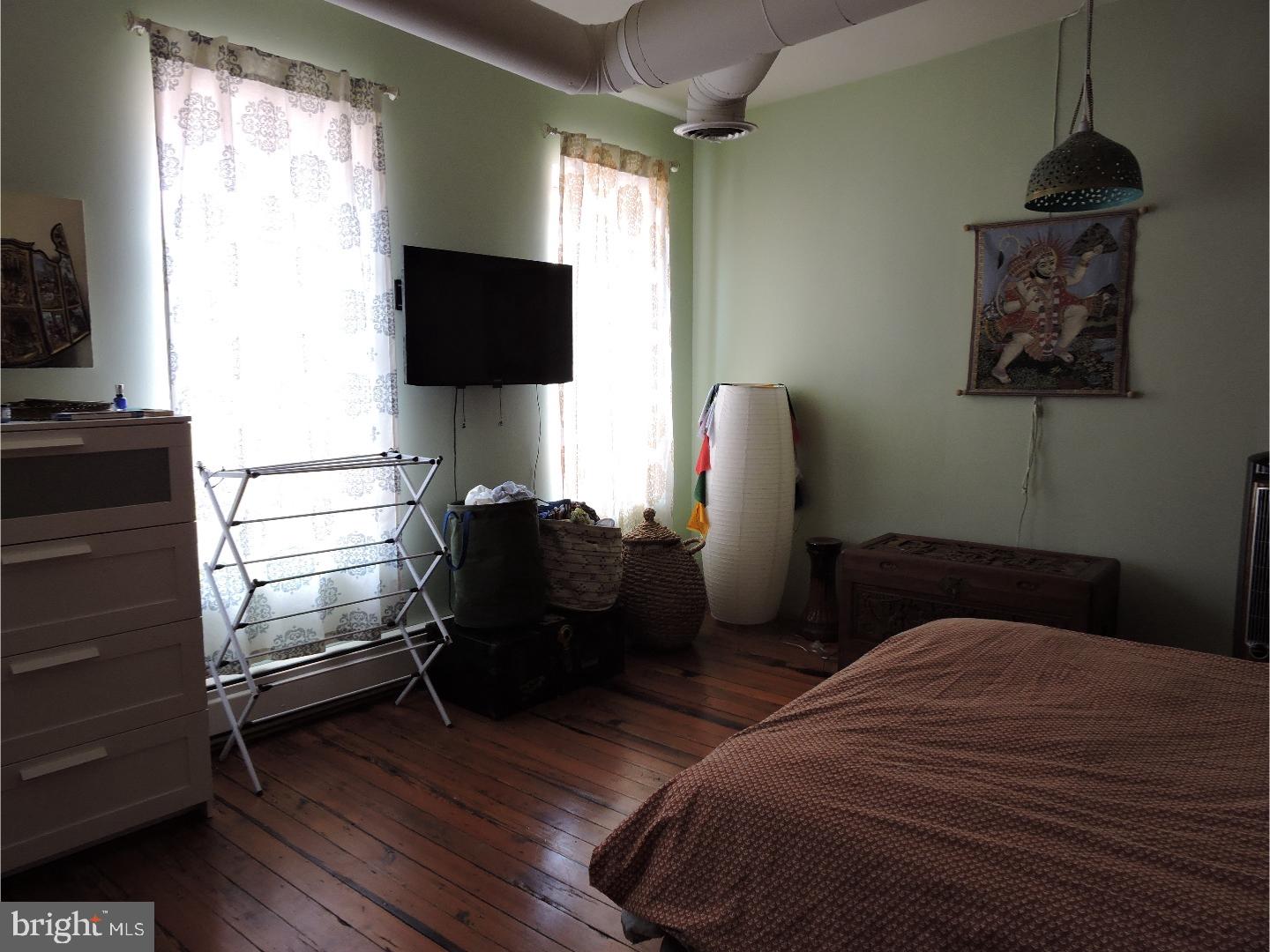 OLD CITY - Residential Lease