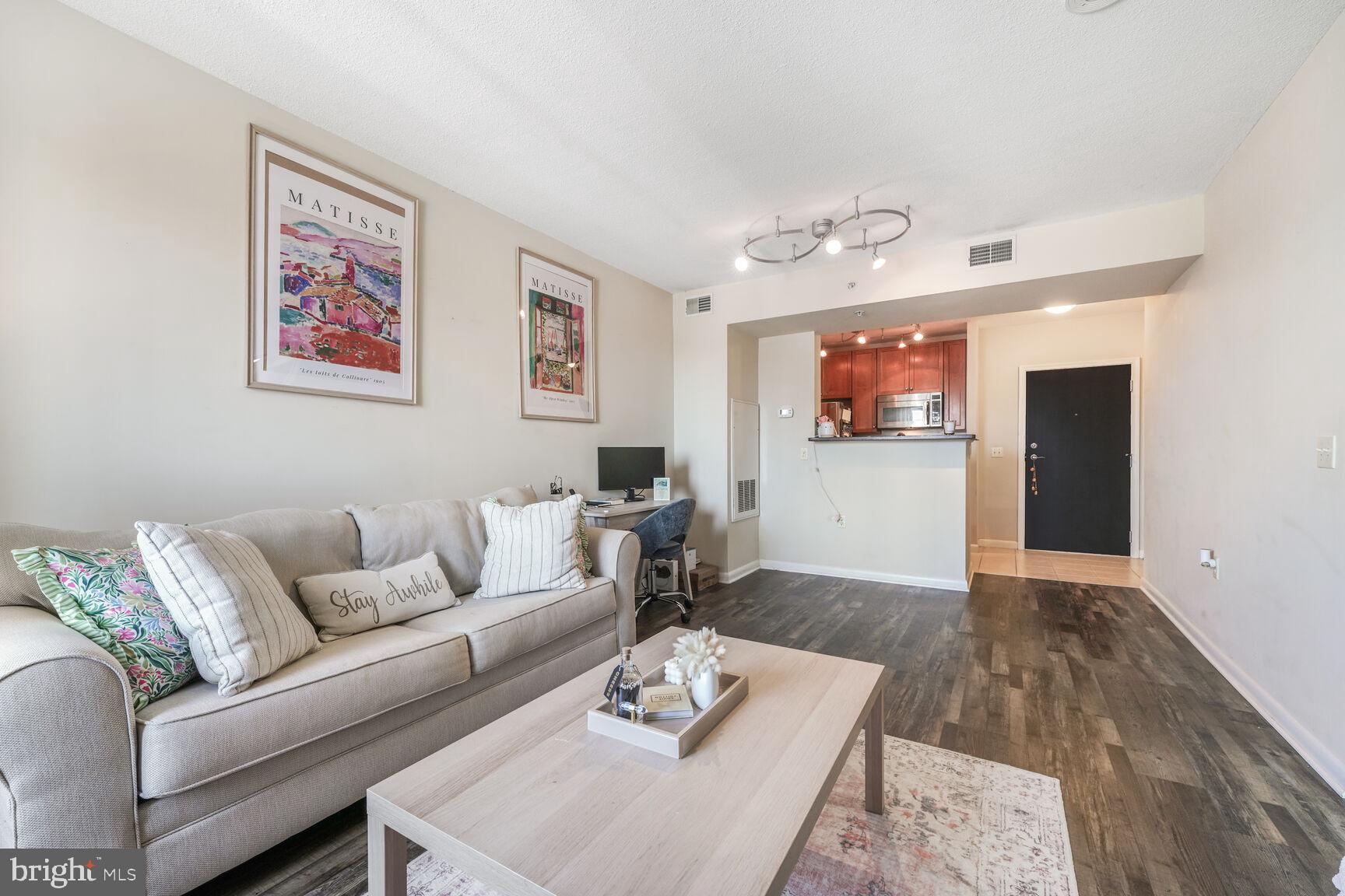 BALLSTON - Residential Lease