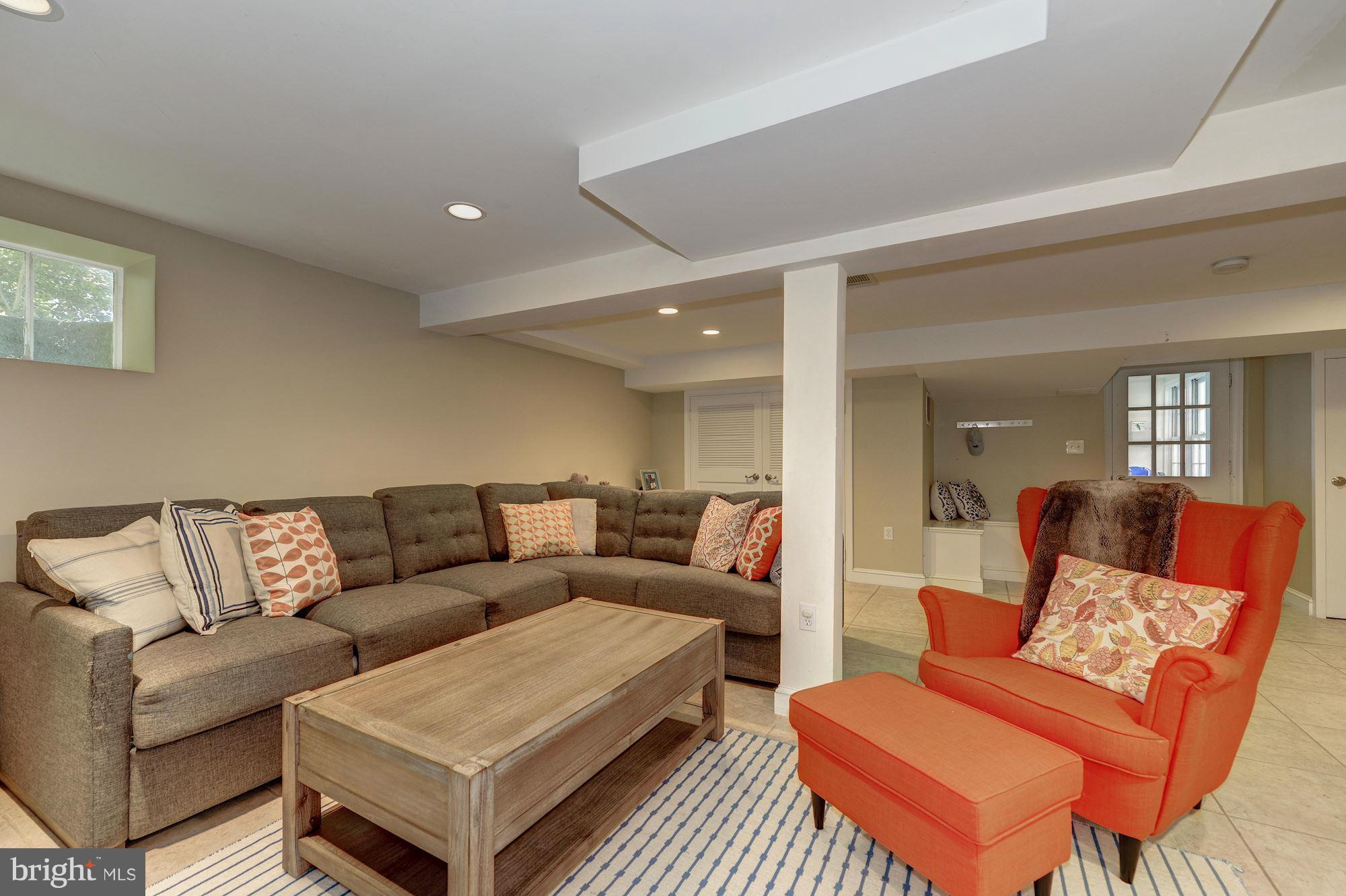 BEVERLEY HILLS - Residential