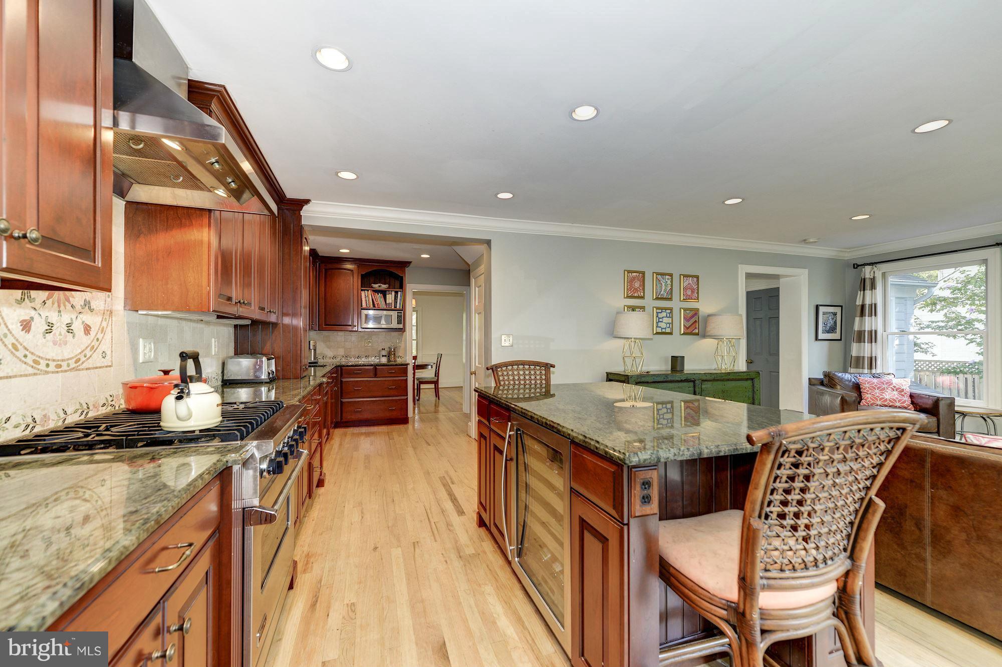 BEVERLEY HILLS - Residential