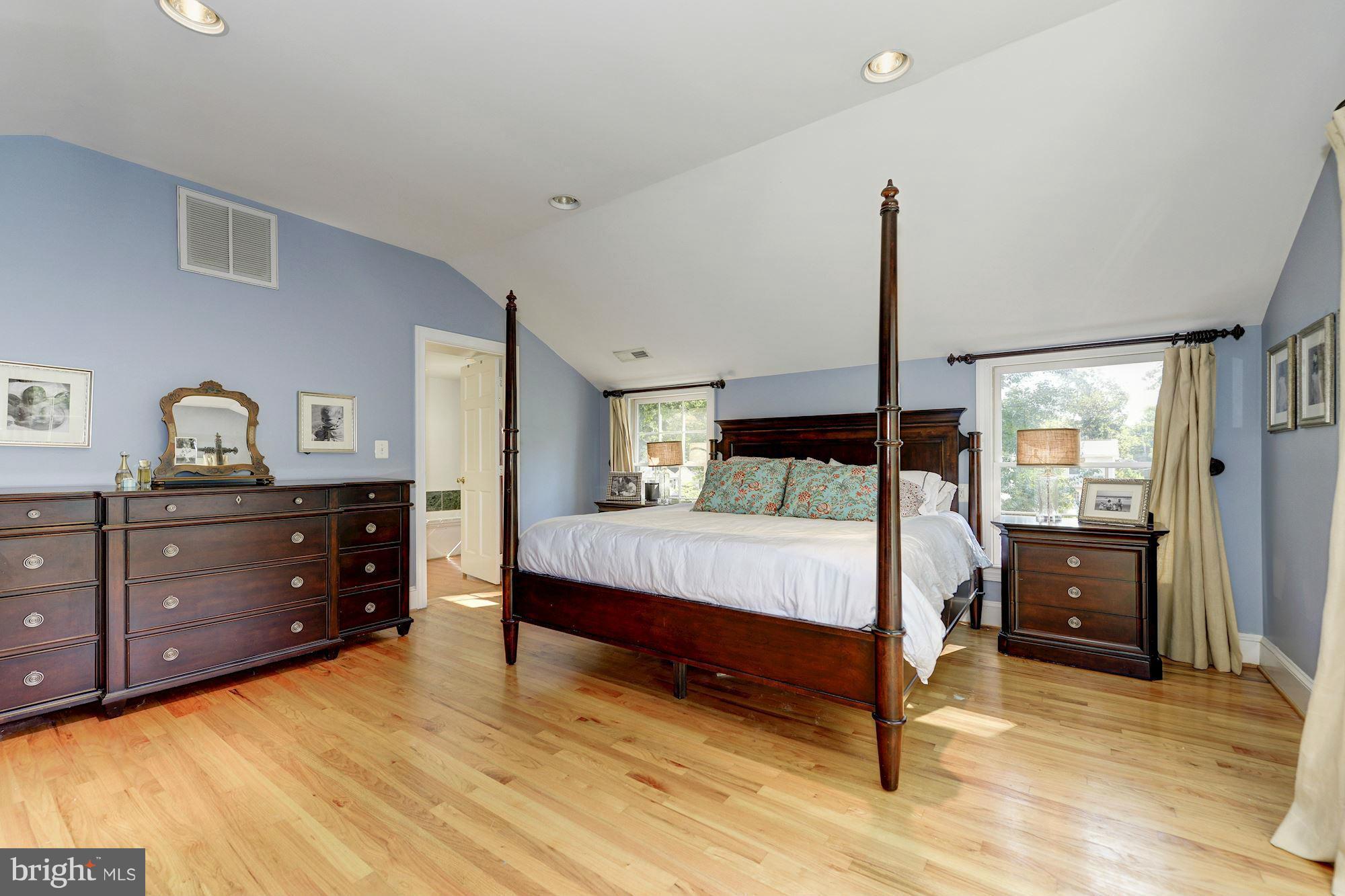 BEVERLEY HILLS - Residential