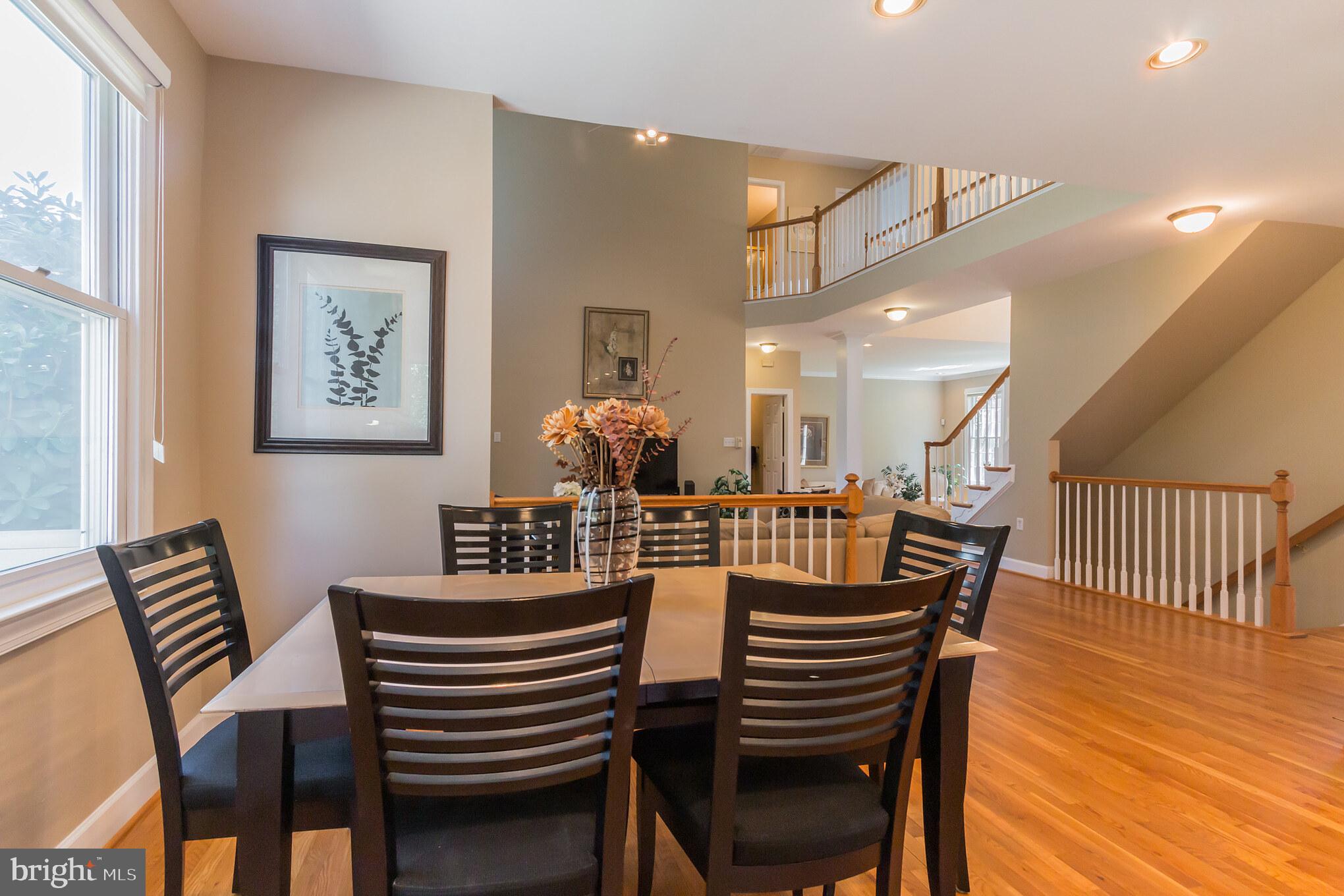 INGLESIDE AT KING FARM - Residential