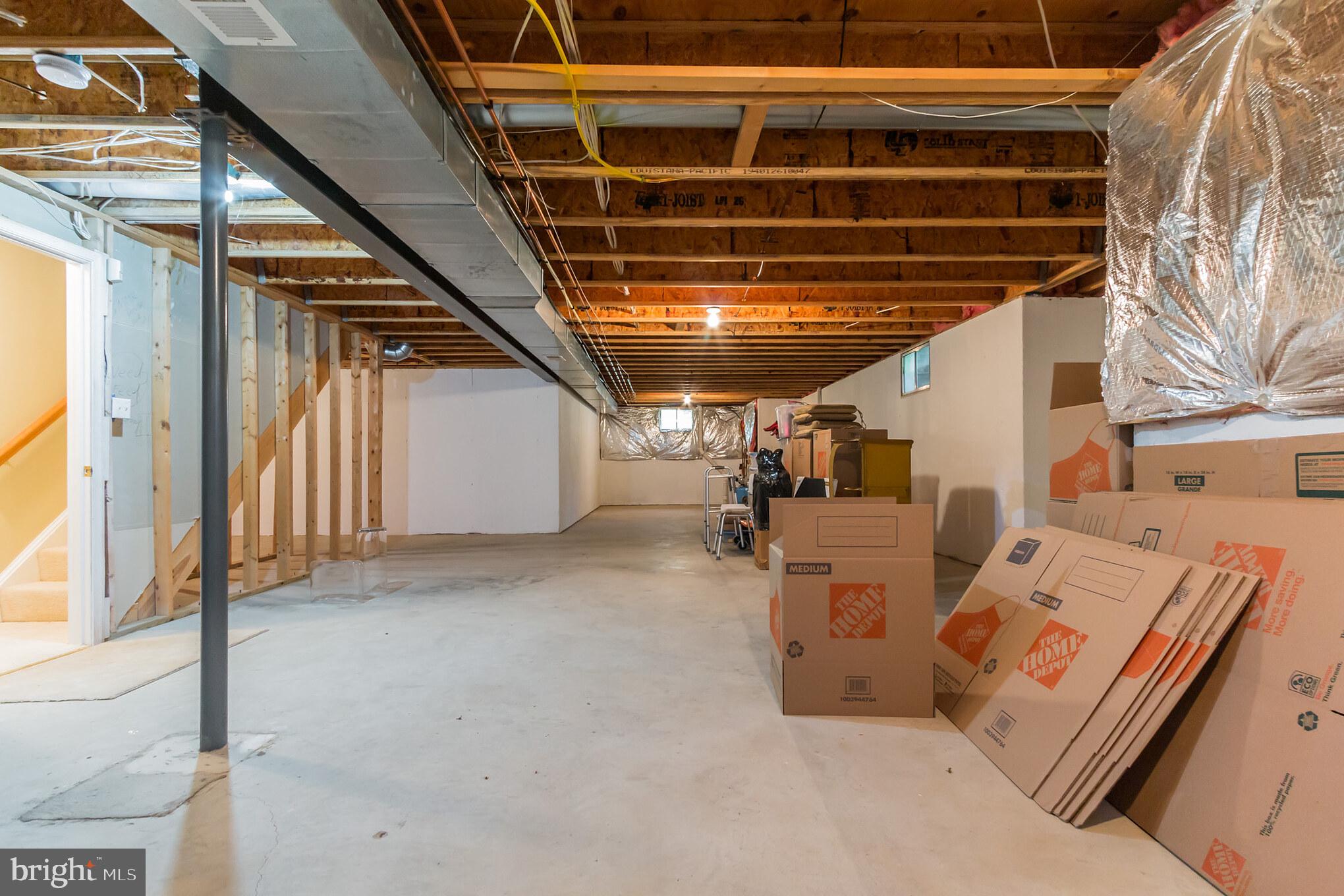 INGLESIDE AT KING FARM - Residential