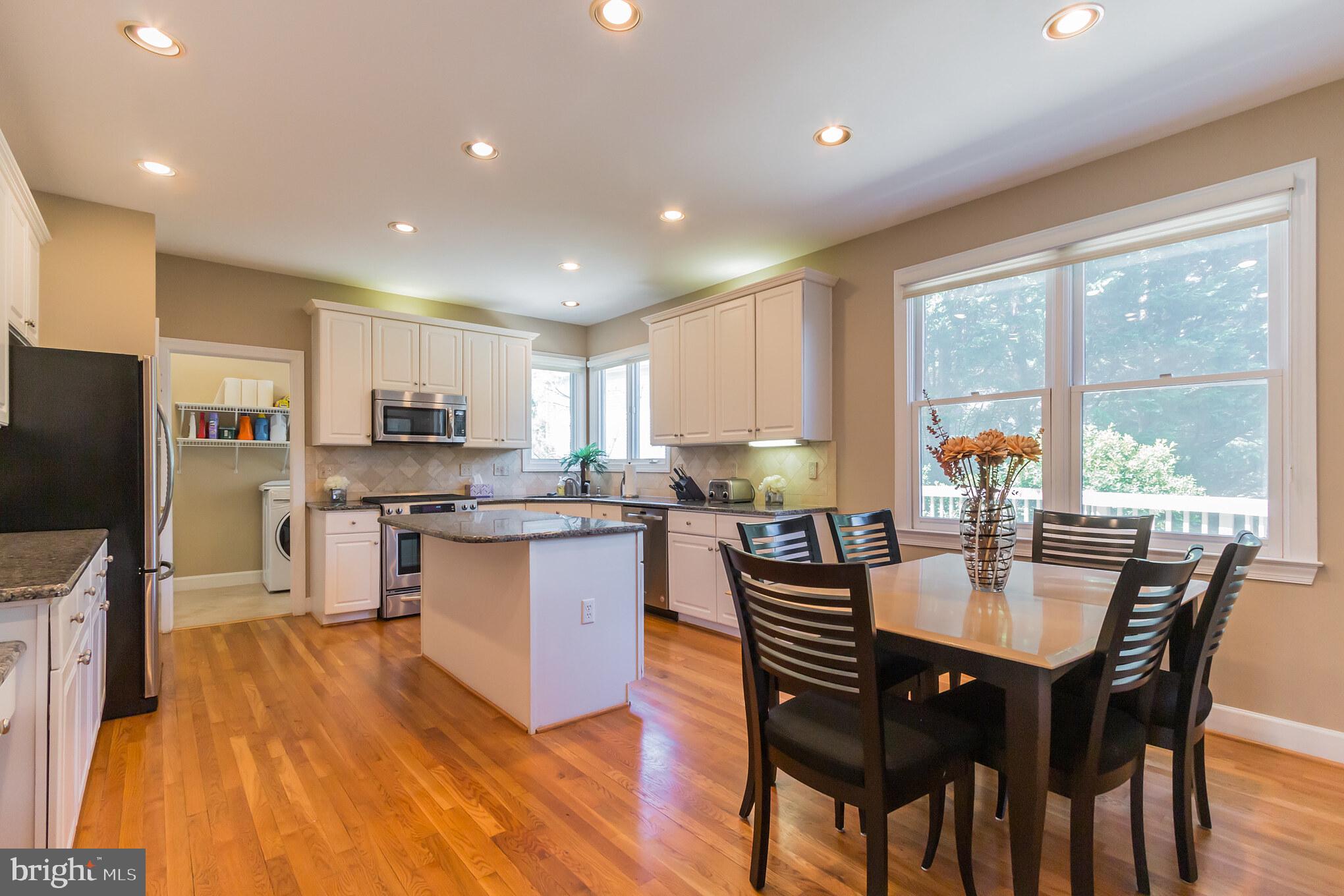 INGLESIDE AT KING FARM - Residential