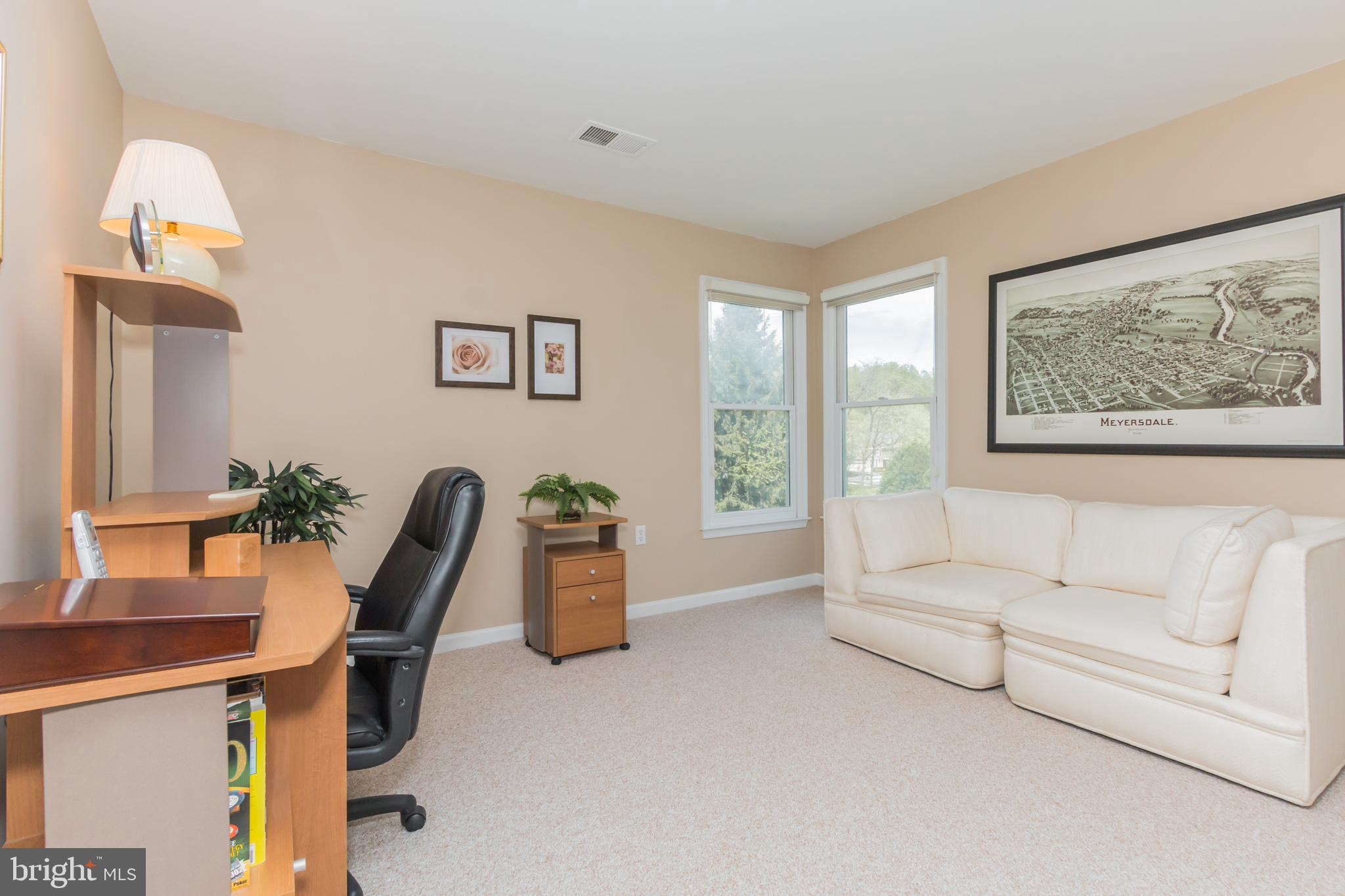 INGLESIDE AT KING FARM - Residential