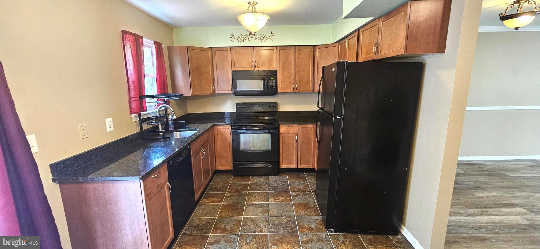 6870 DUCKETTS LANE 37-7
