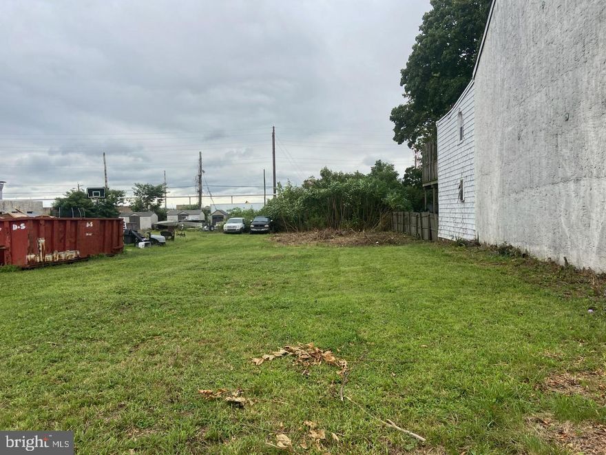 WOW! Large vacant lot for sale. 36 x 213 (7,668 sq. ft. approx.). A desirable building opportunity in Bridesburg- overlooking the river. Right on top of the planned 10-acre Bridesburg River Walk. Your build will offer amazing views. Clean environmental.  Homeowners alert - Builder alert - Investor alert!