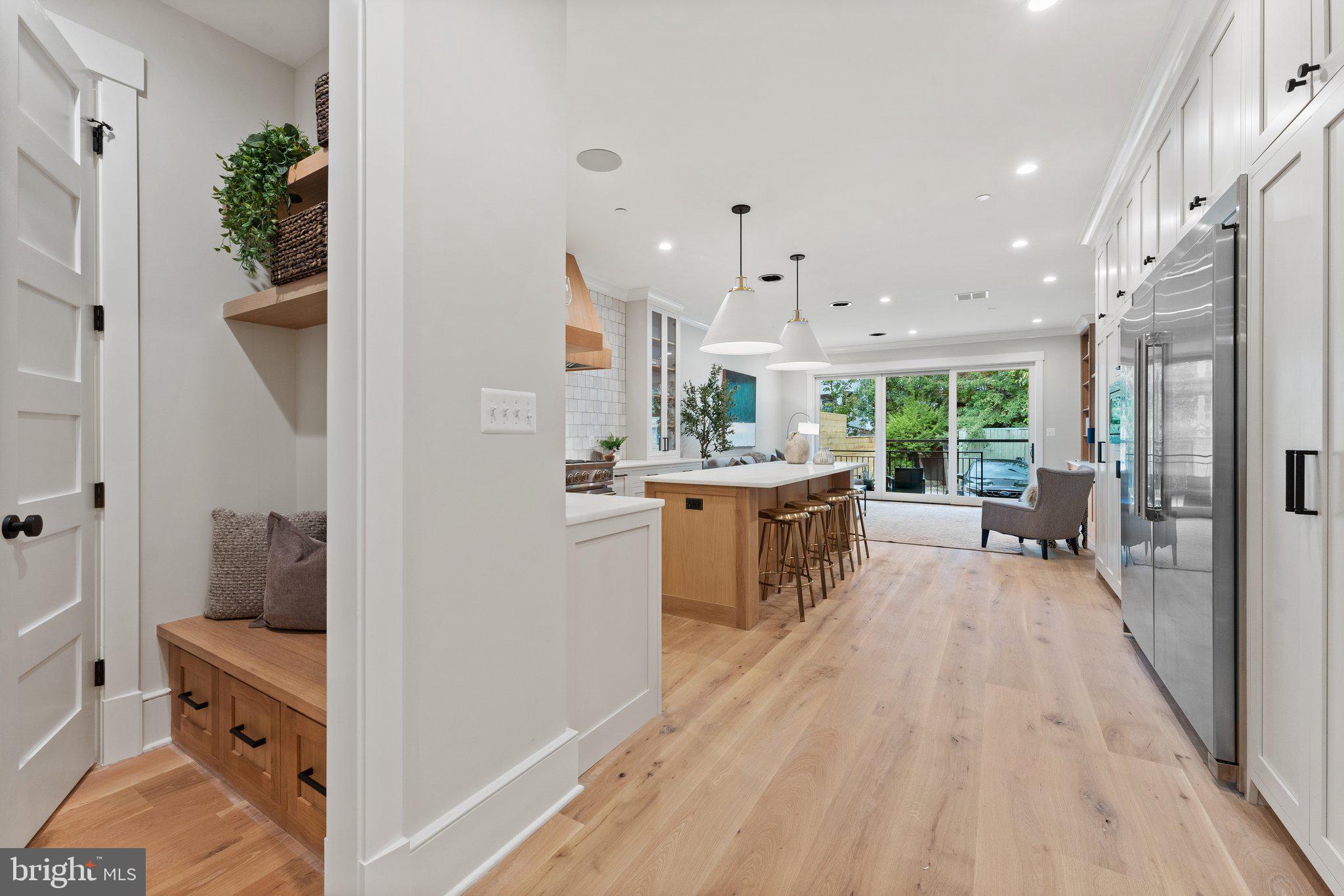 CAPITOL HILL - Residential