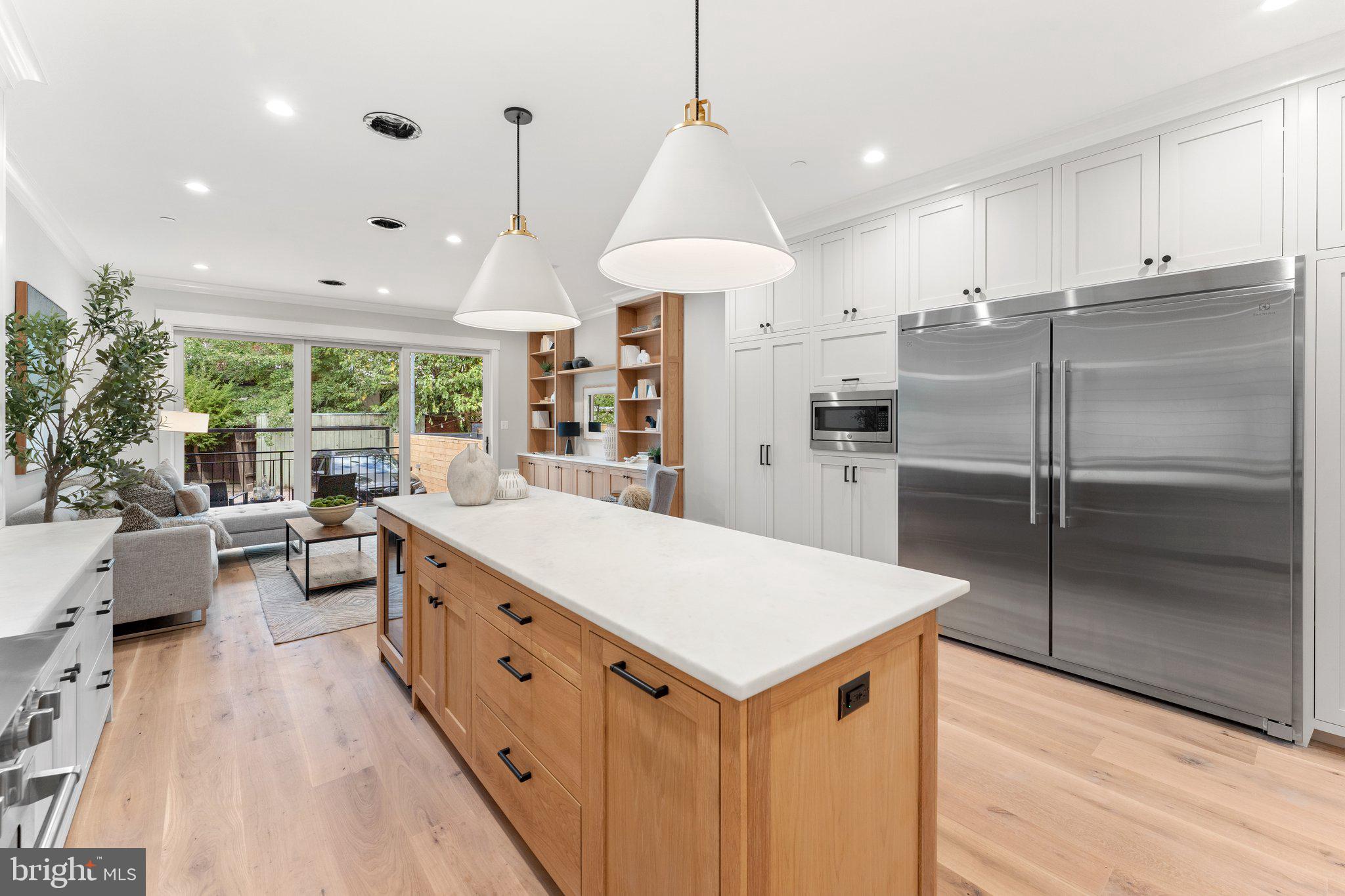 CAPITOL HILL - Residential