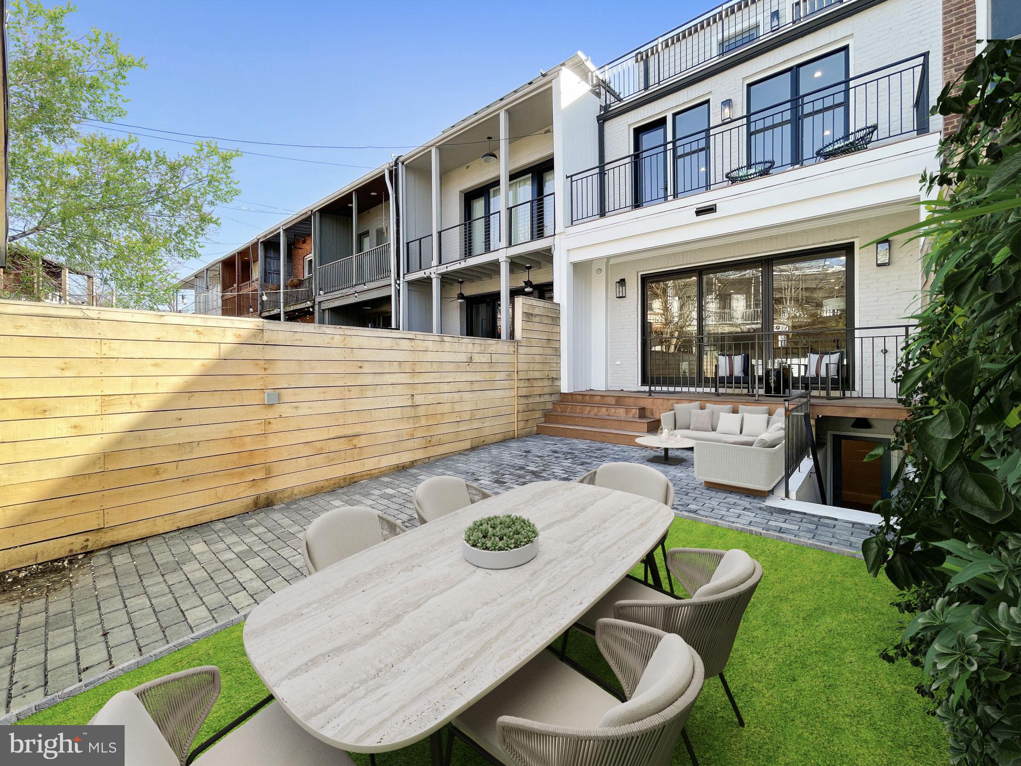 CAPITOL HILL - Residential