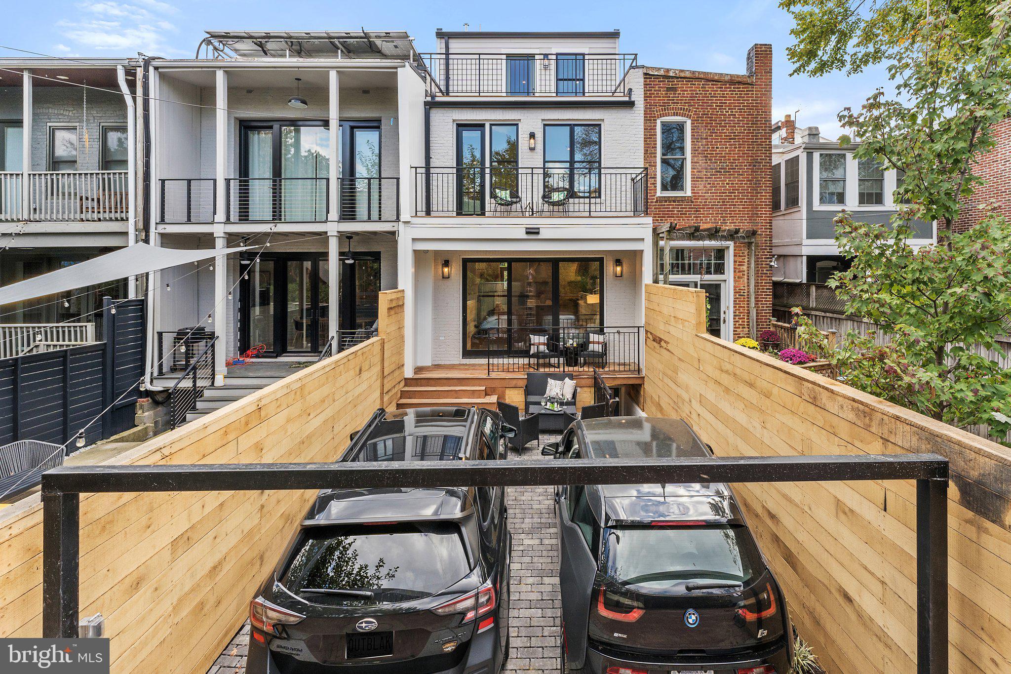 CAPITOL HILL - Residential