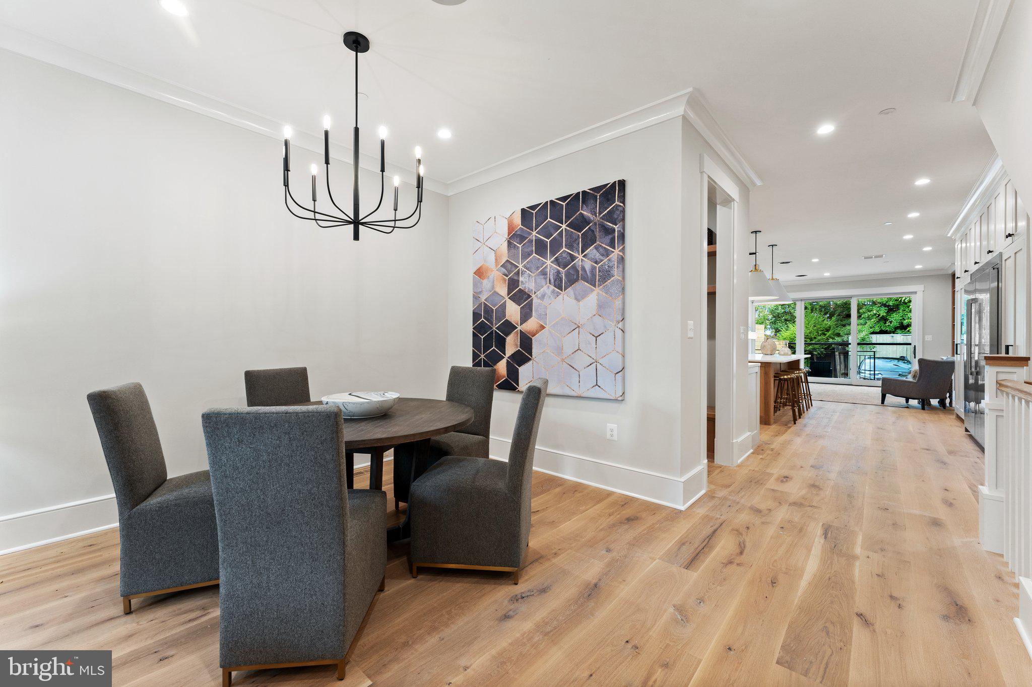 CAPITOL HILL - Residential