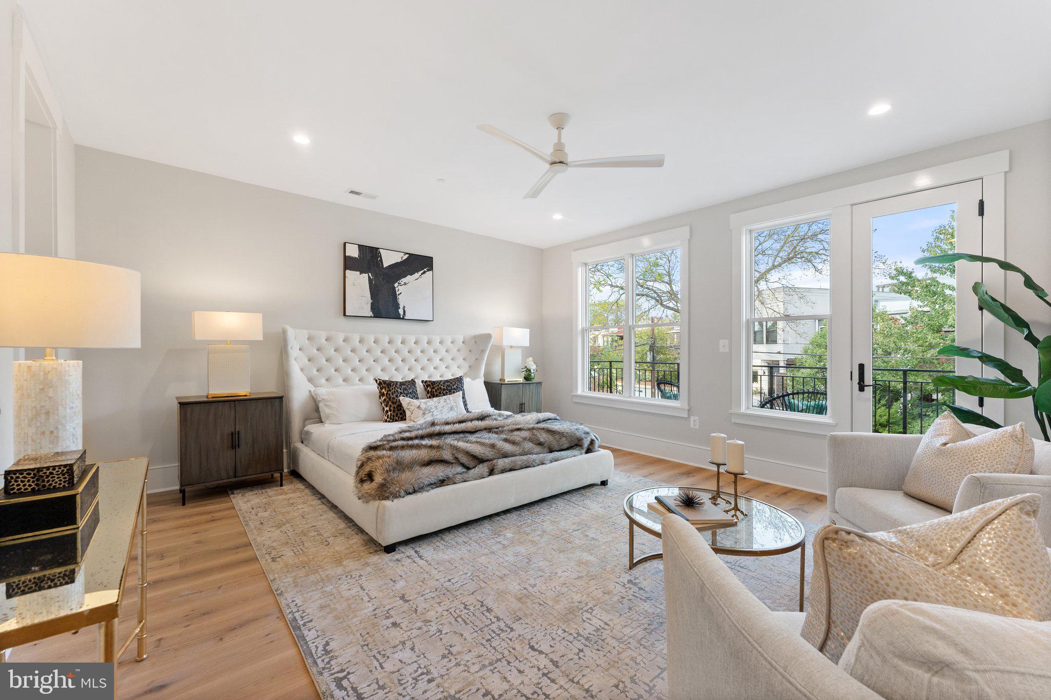 CAPITOL HILL - Residential