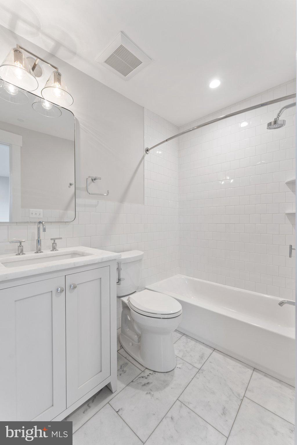 CAPITOL HILL - Residential