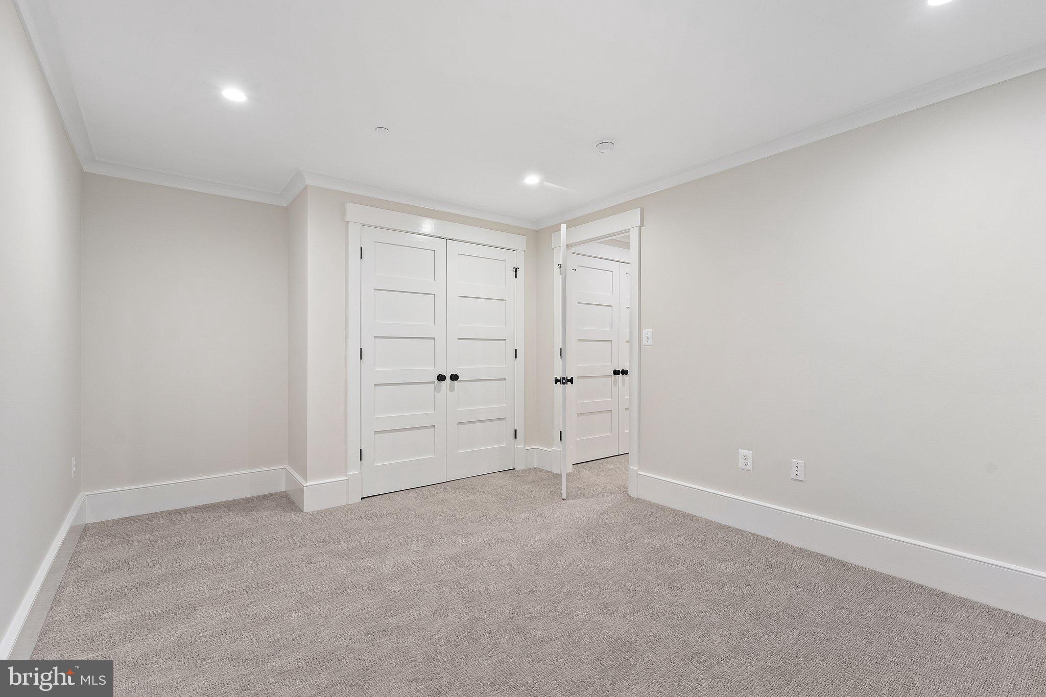 CAPITOL HILL - Residential