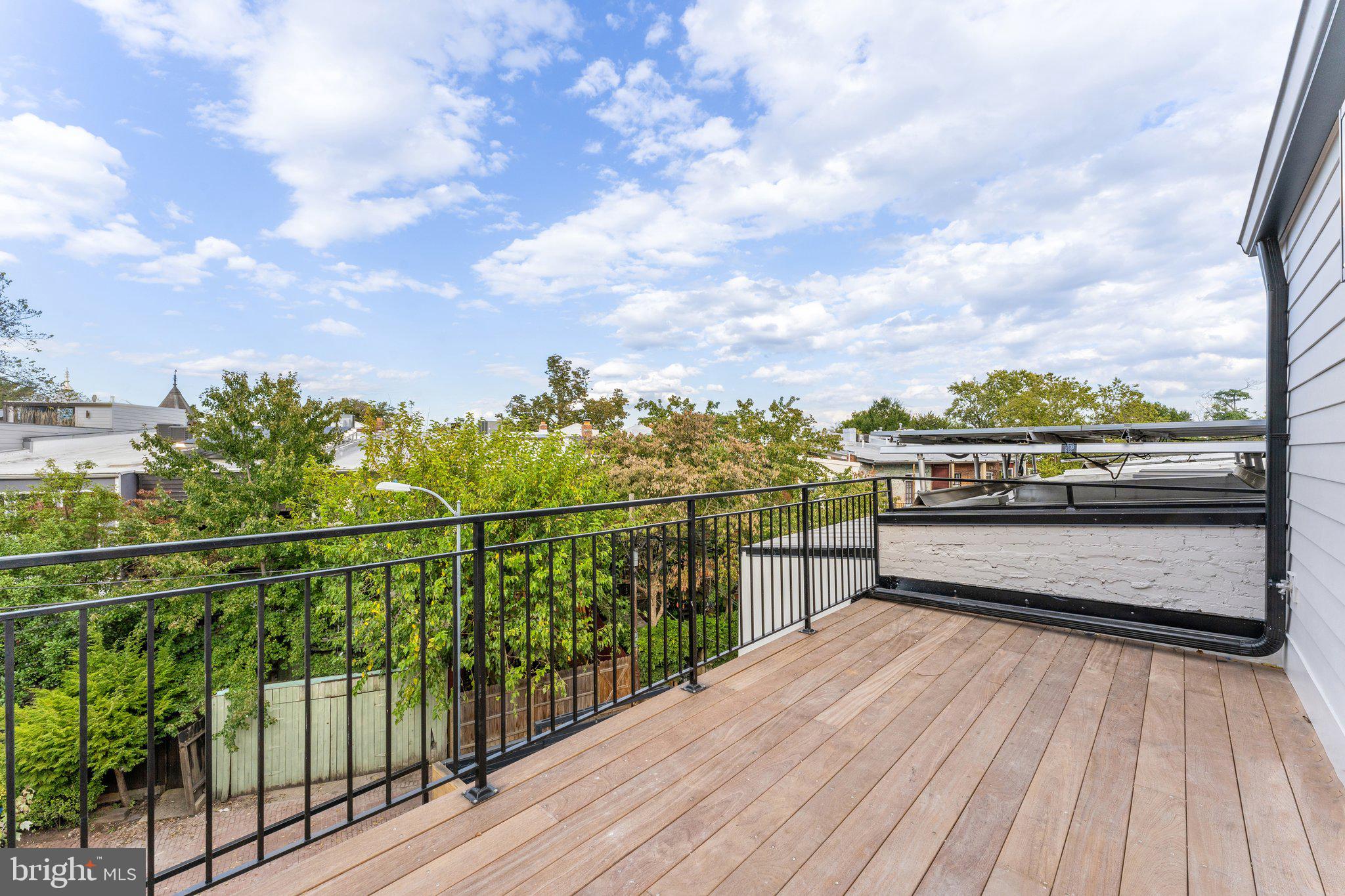 CAPITOL HILL - Residential