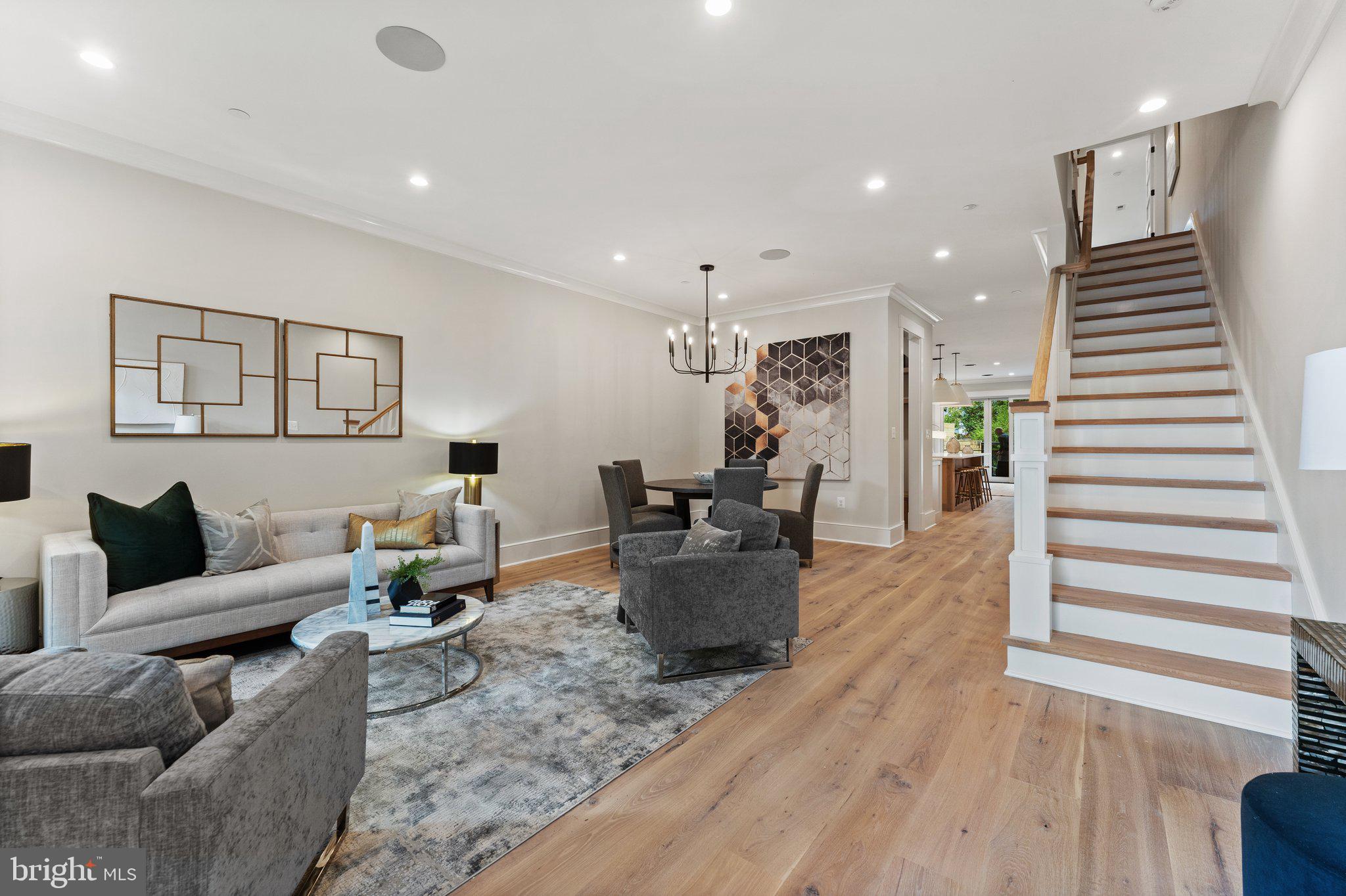 CAPITOL HILL - Residential