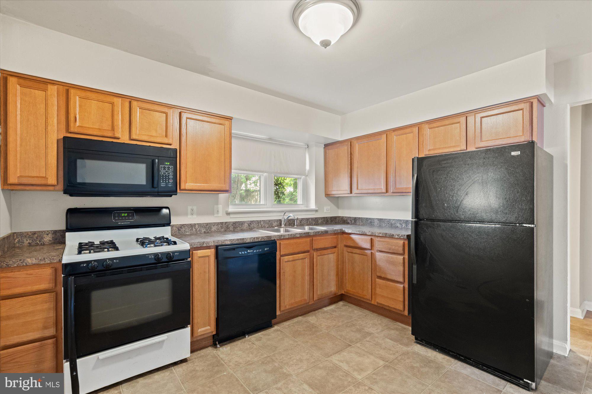 MARLOW HEIGHTS - Residential