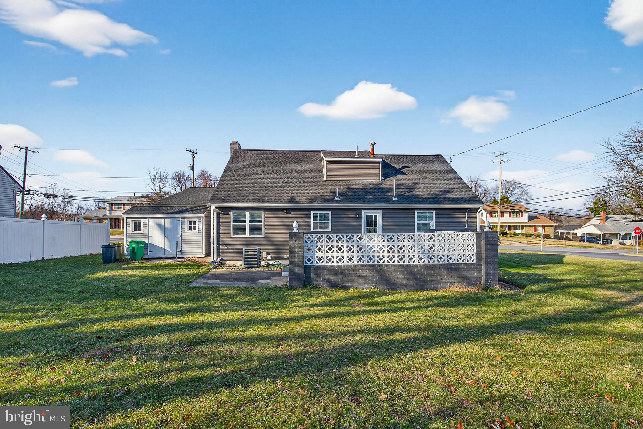 APPLE GROVE - Residential Lease