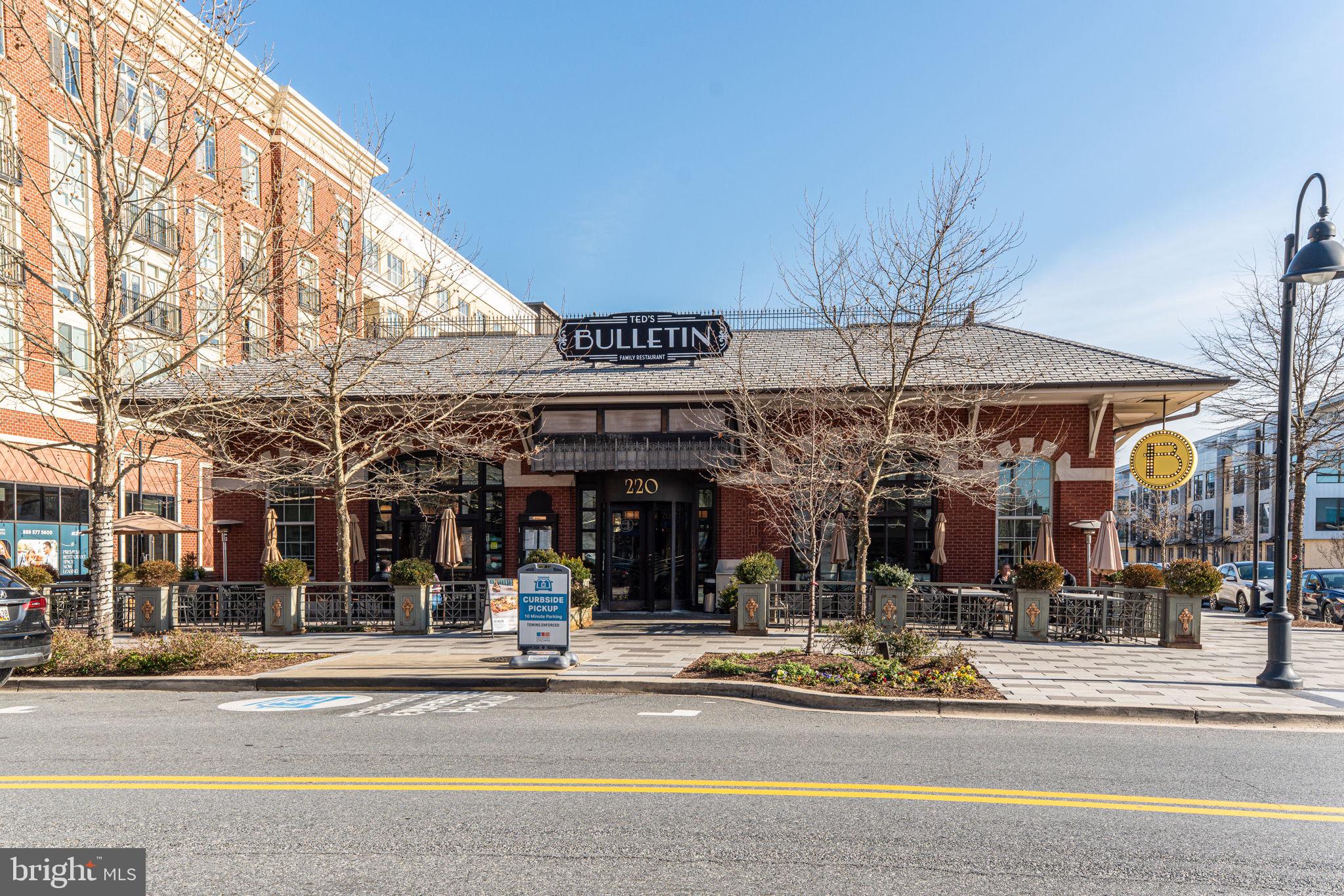 CROWN FARM - Residential