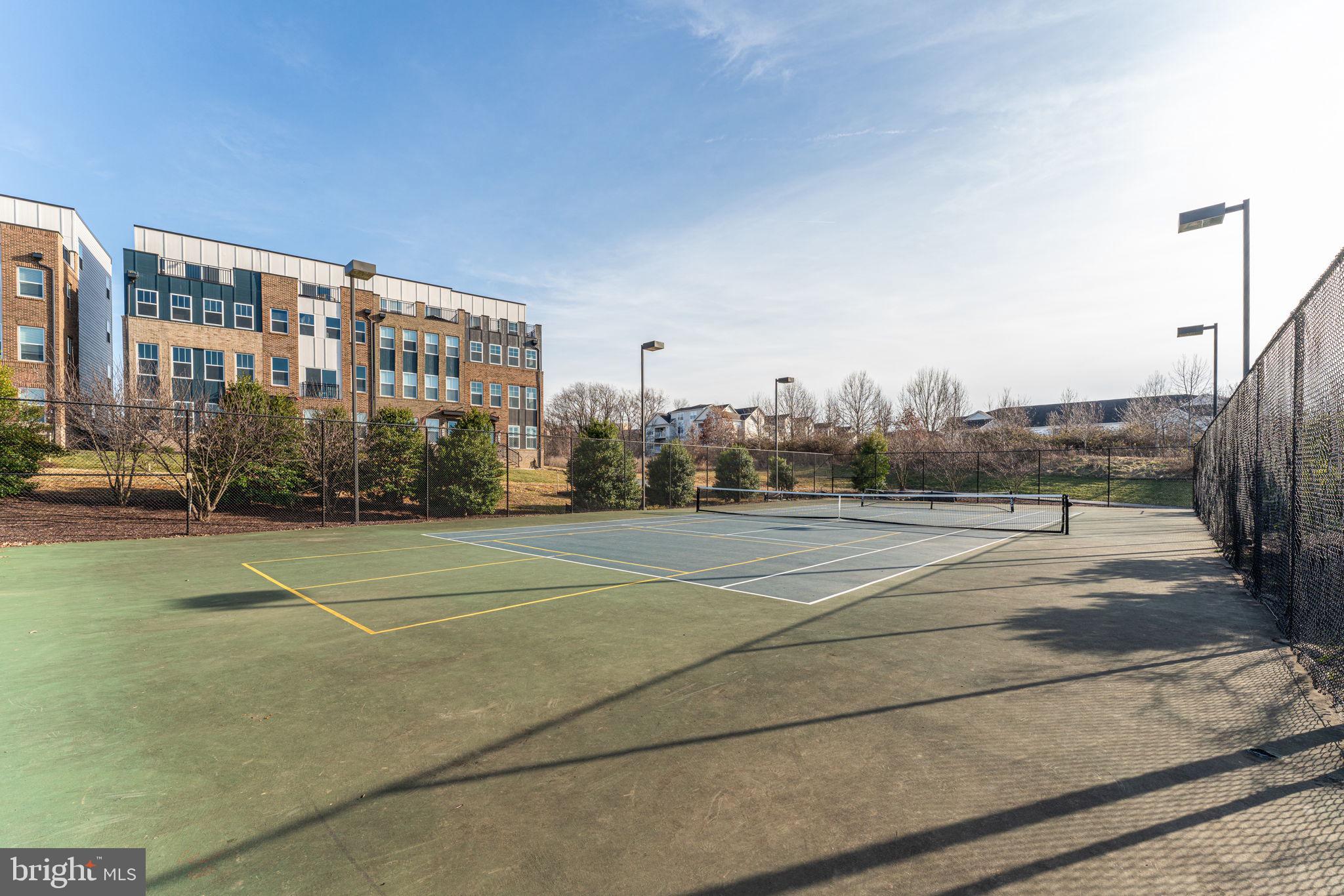 CROWN FARM - Residential