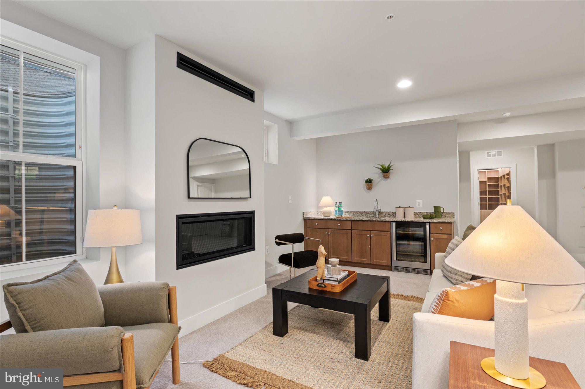 CROWN FARM - Residential