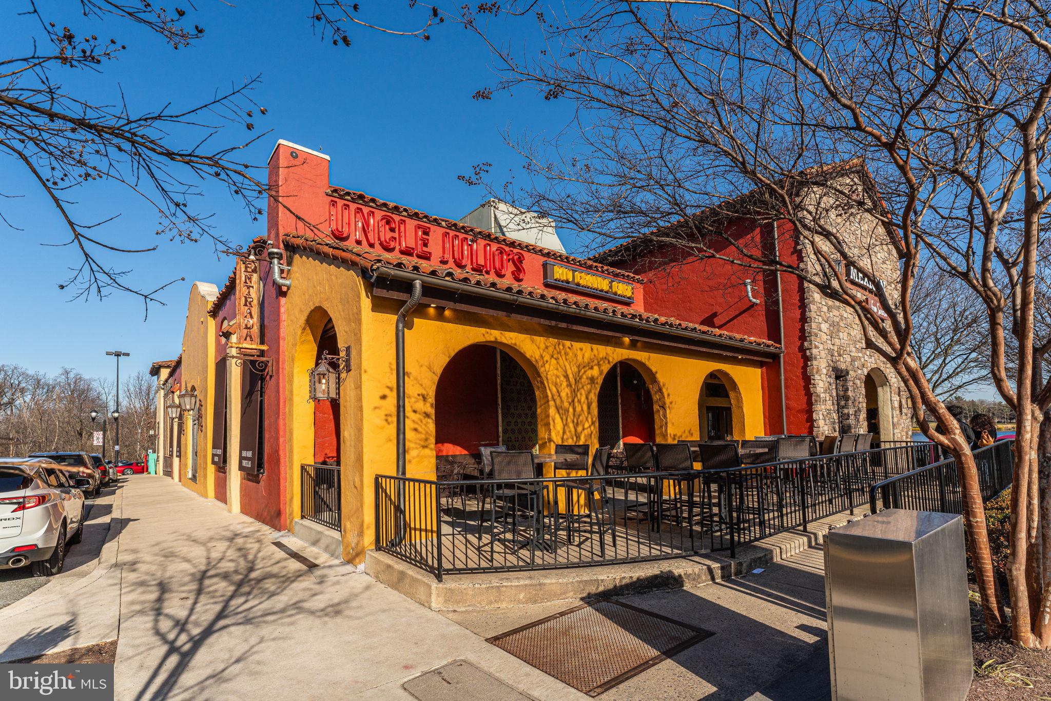 CROWN FARM - Residential