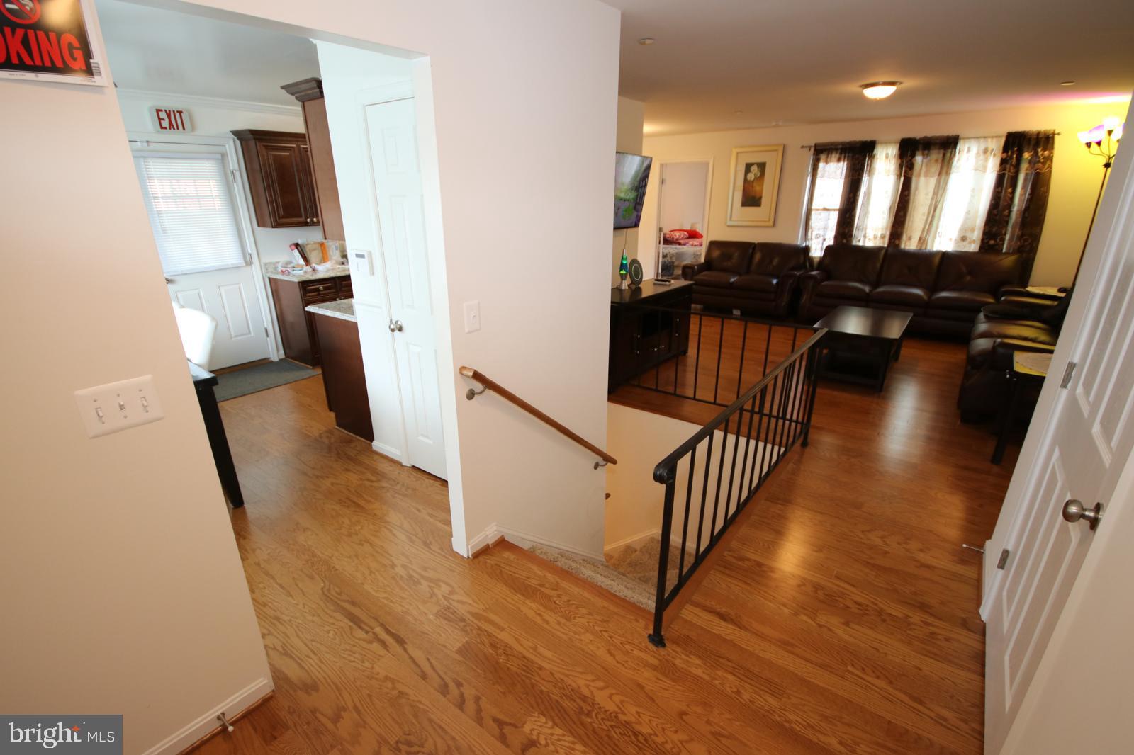 LYNNALAN ACRES - Residential Lease