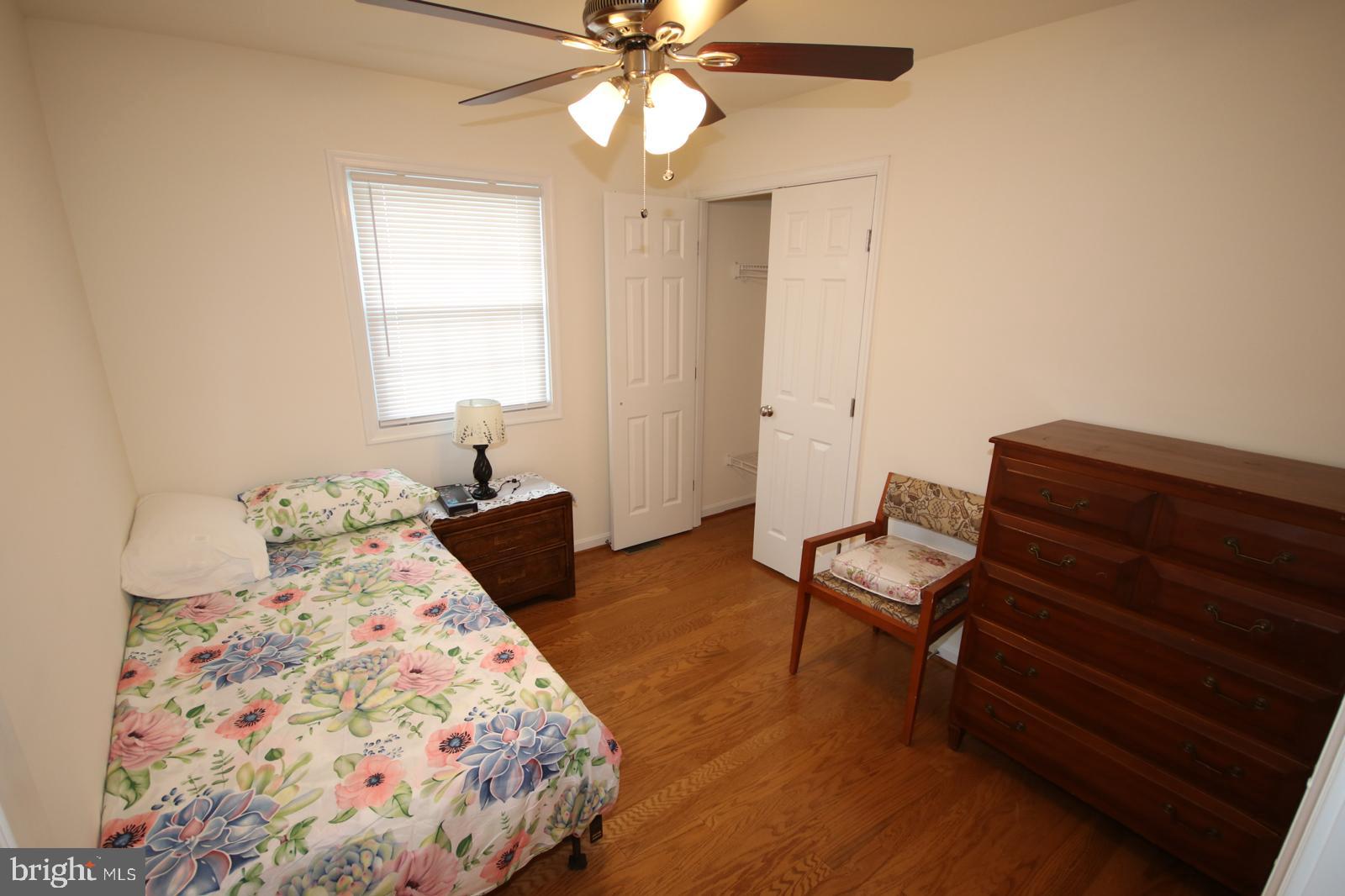 LYNNALAN ACRES - Residential Lease