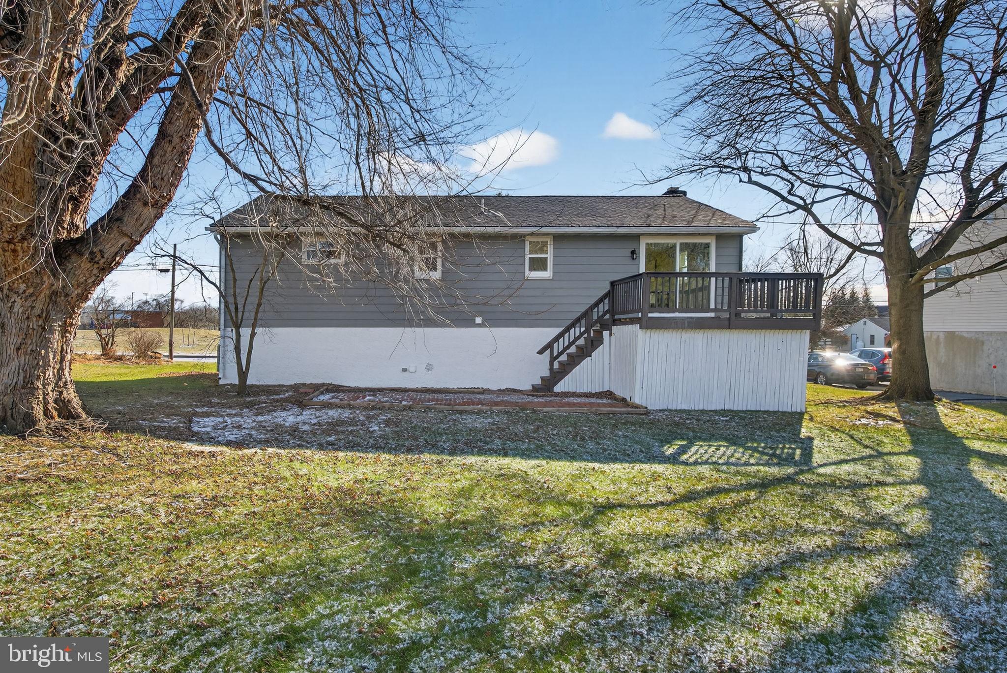 LAMPETER STRASBURG - Residential