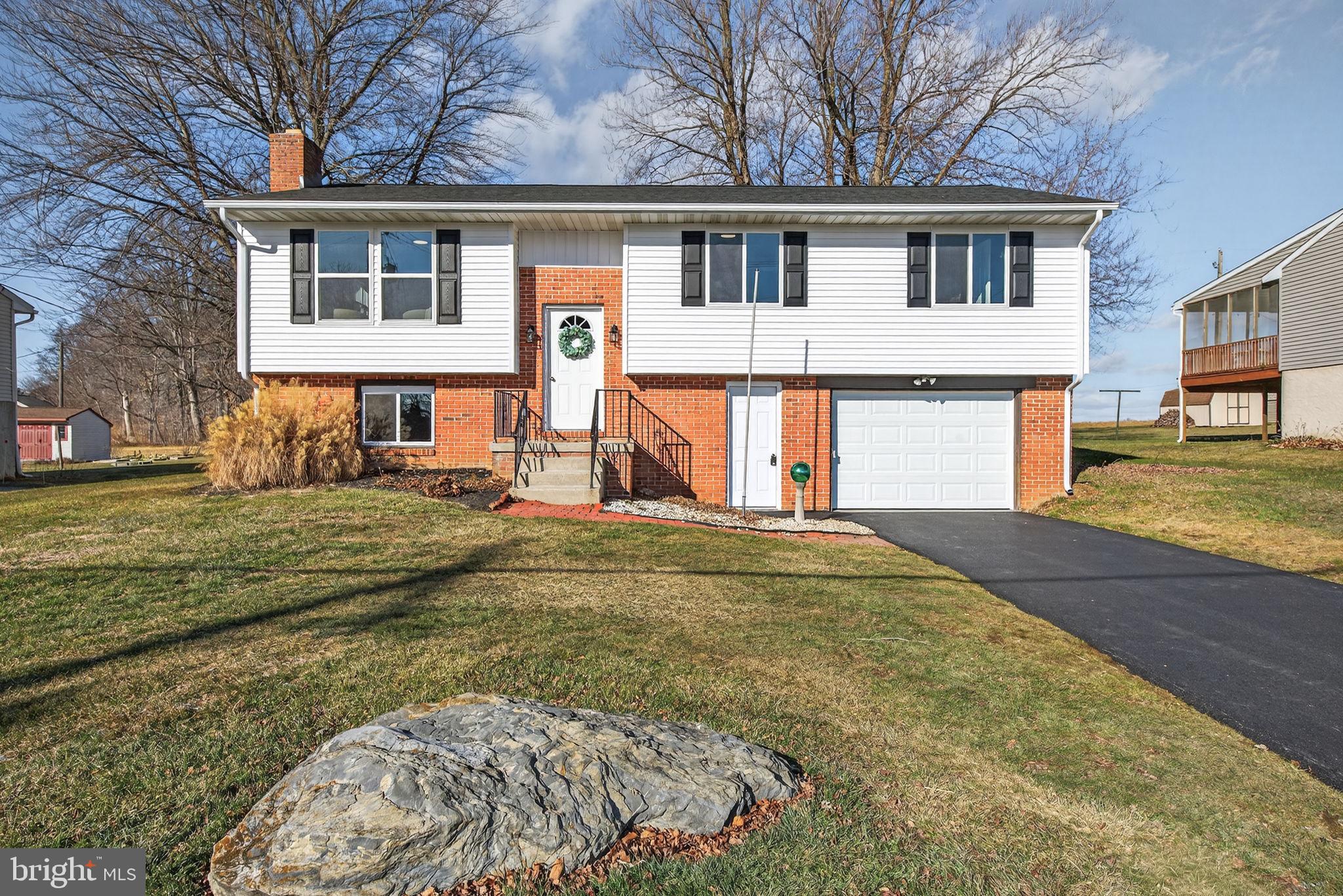 LAMPETER STRASBURG - Residential