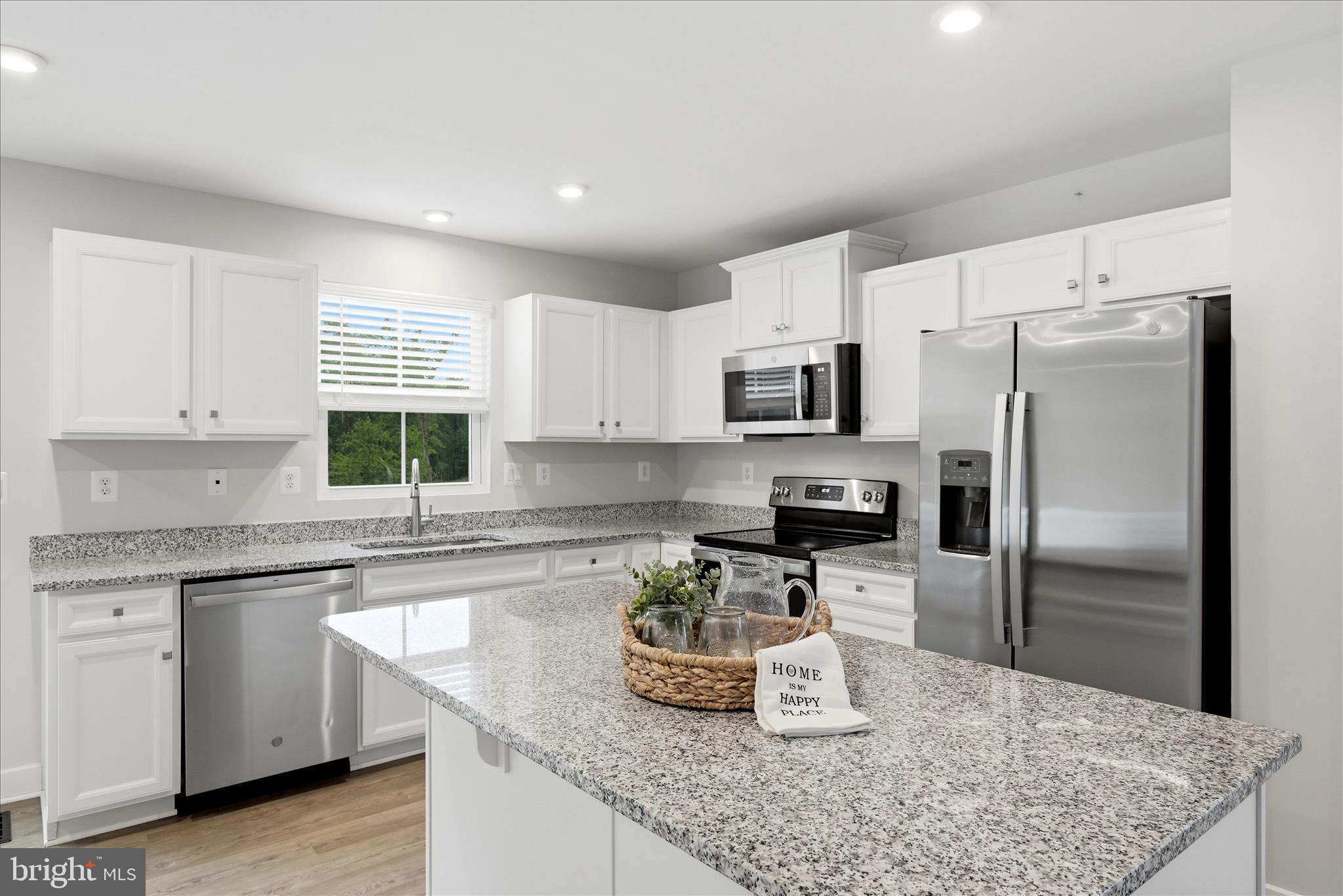 SOUTH BROOK - Residential