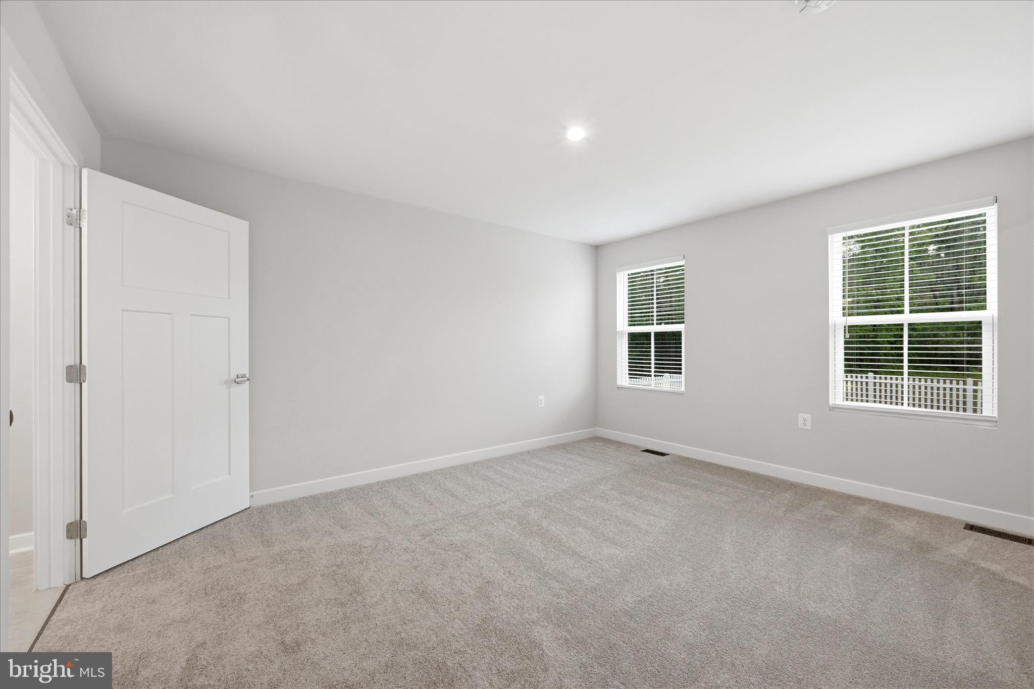 SOUTH BROOK - Residential