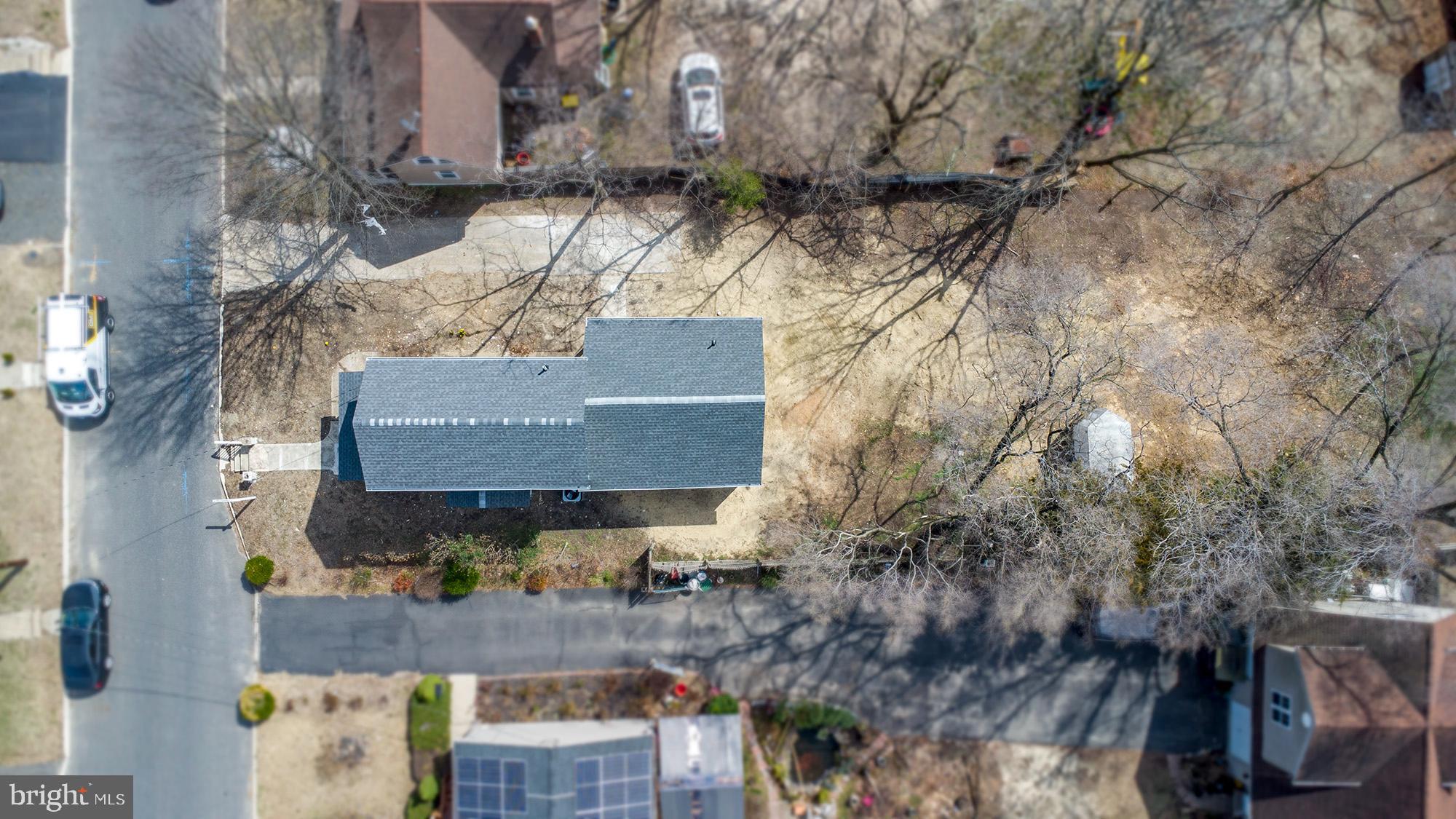 124 THOMAS AVE S AVENUE S