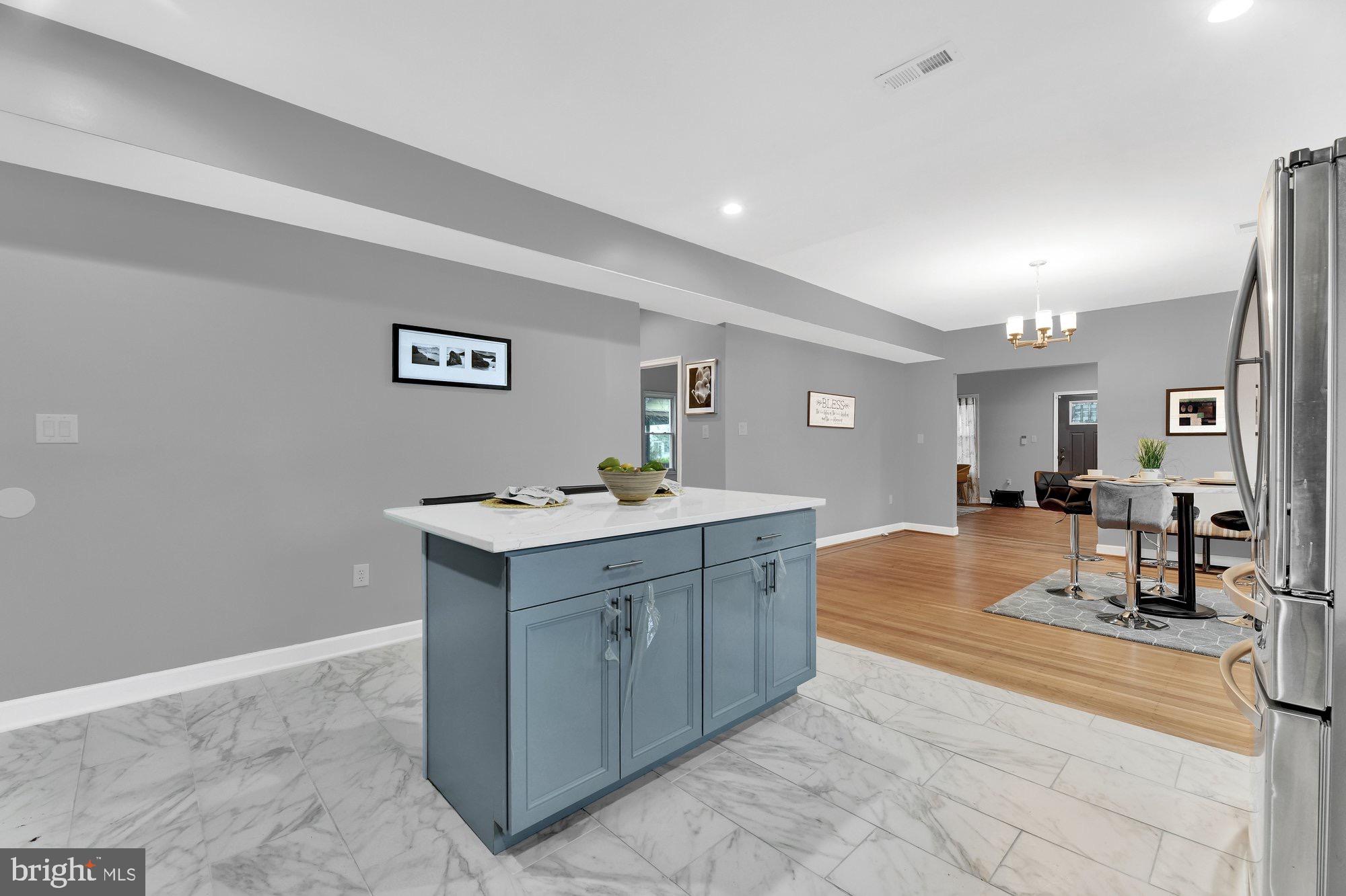 WINDSOR HILLS - Residential