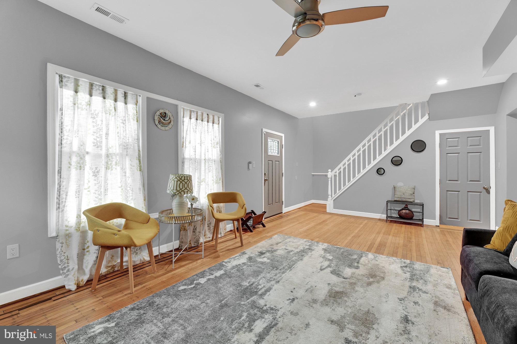 WINDSOR HILLS - Residential