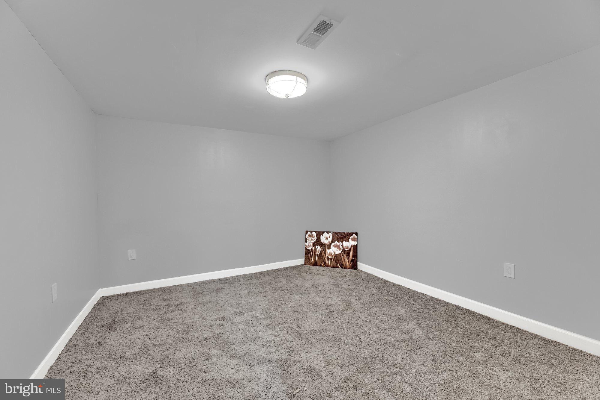 WINDSOR HILLS - Residential