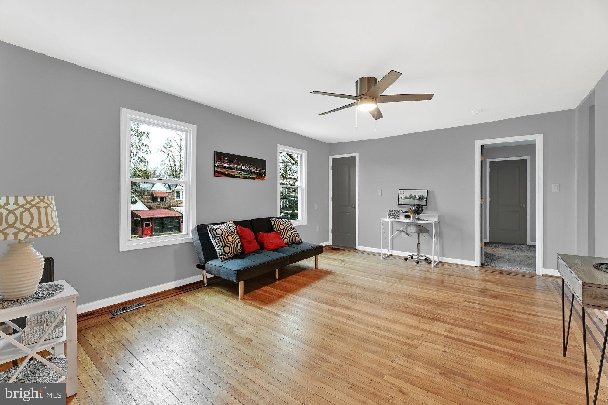 WINDSOR HILLS - Residential