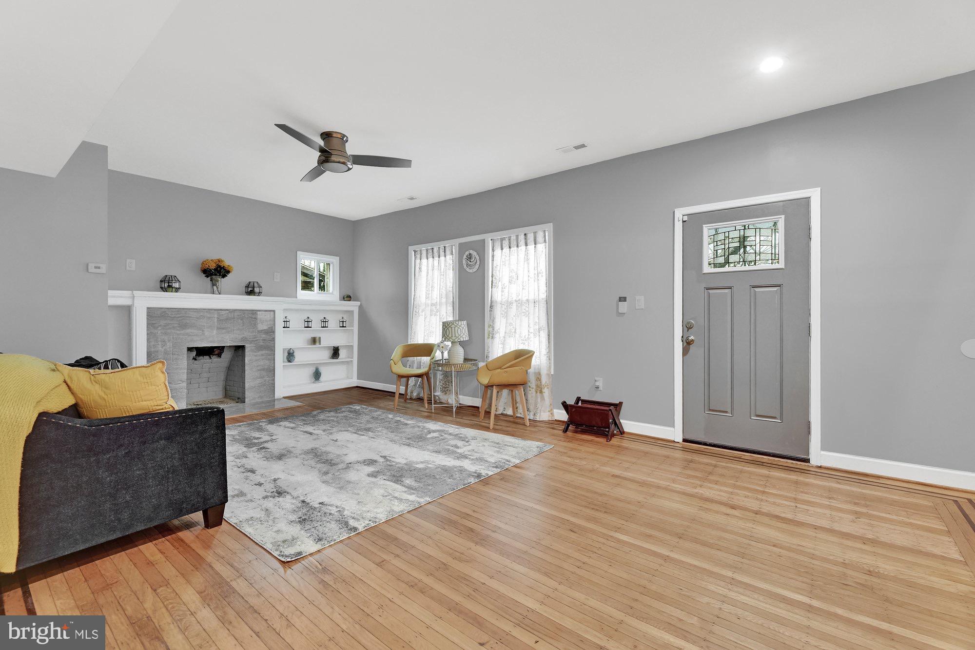 WINDSOR HILLS - Residential