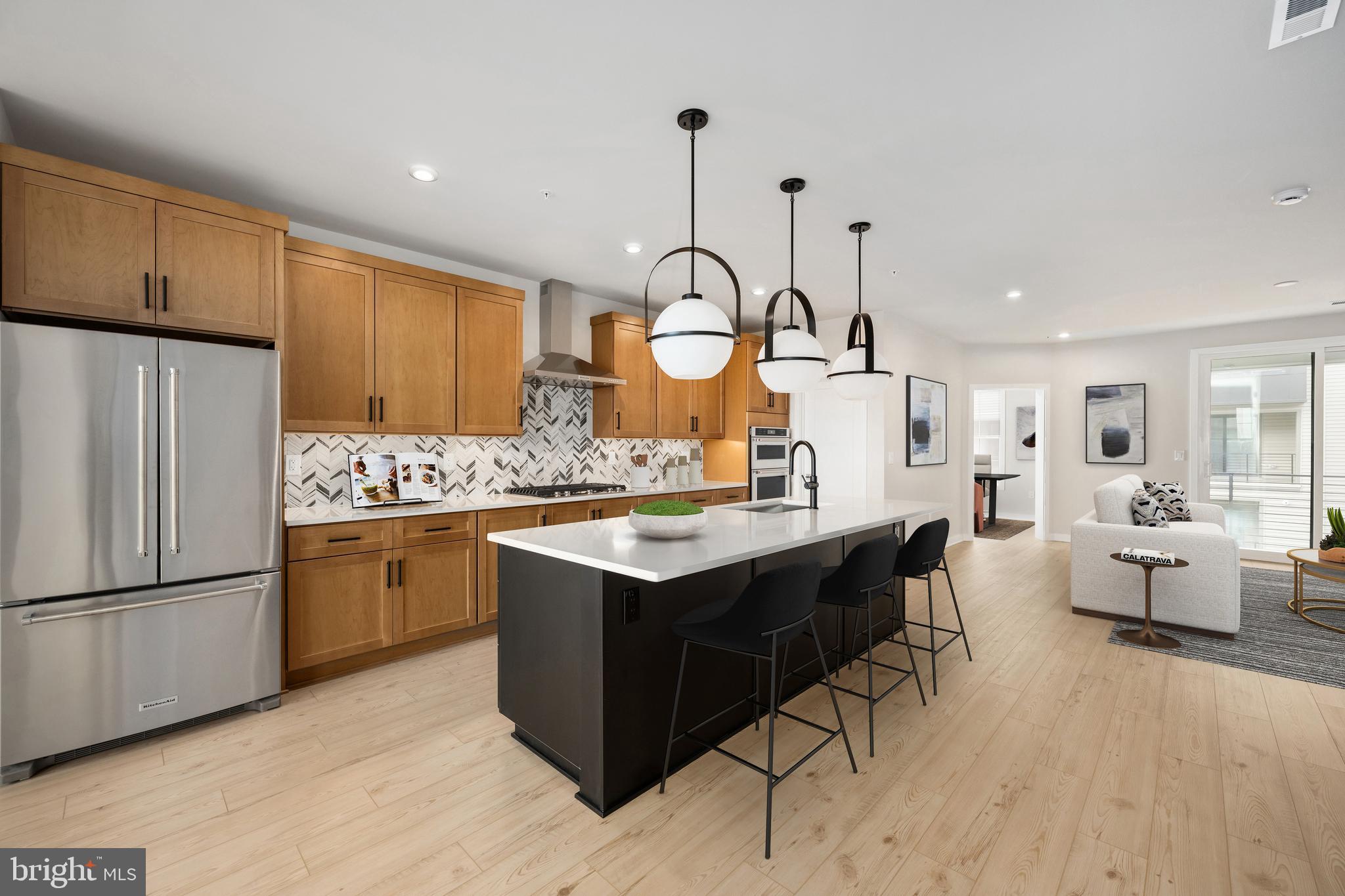 22101 MIDMOORE DRIVE